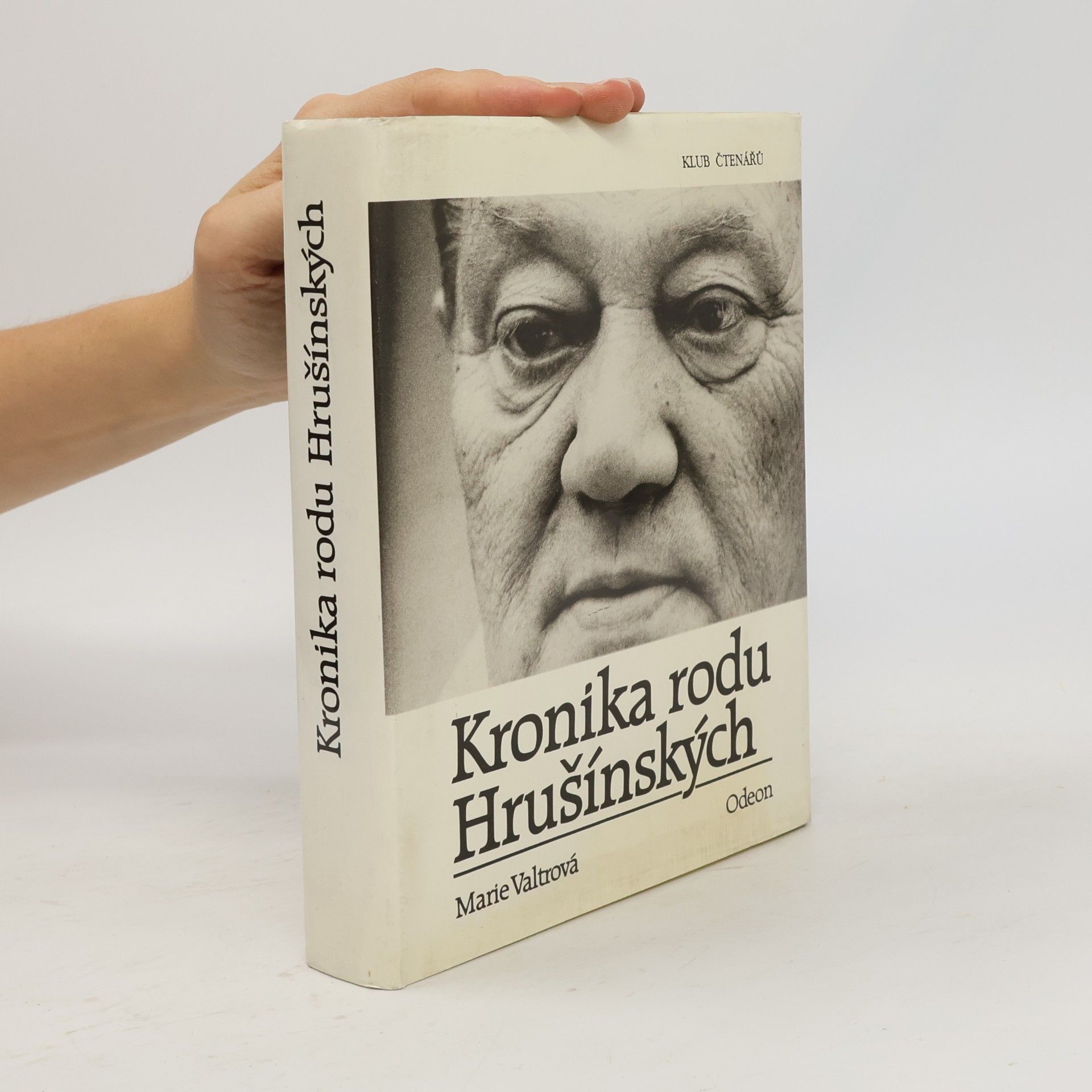 Marie Valtrová Kronika rodu Hrušínských
