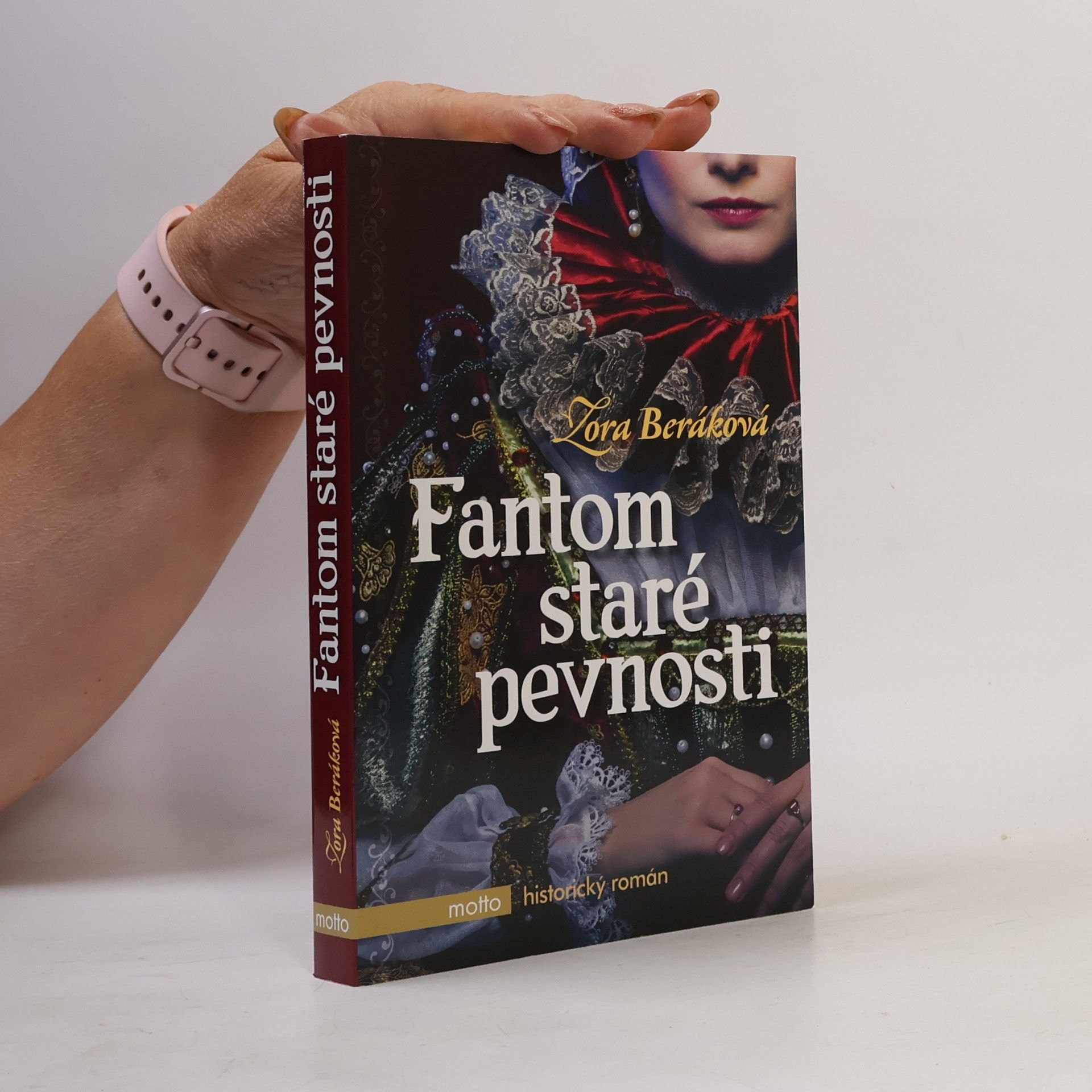 Zora Beráková Fantom staré pevnosti : dobrodružný historický román