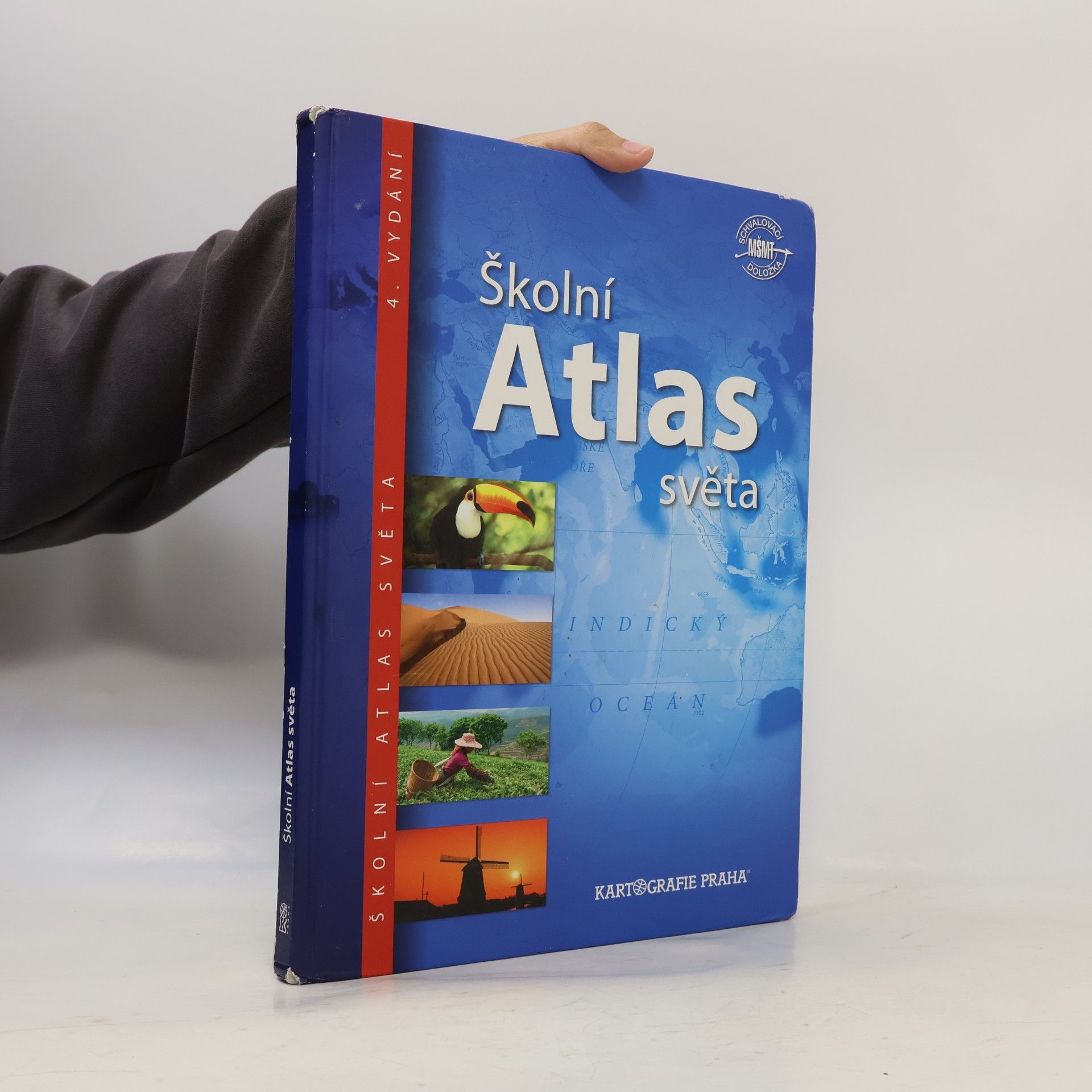 Autorenkollektiv Školní atlas světa