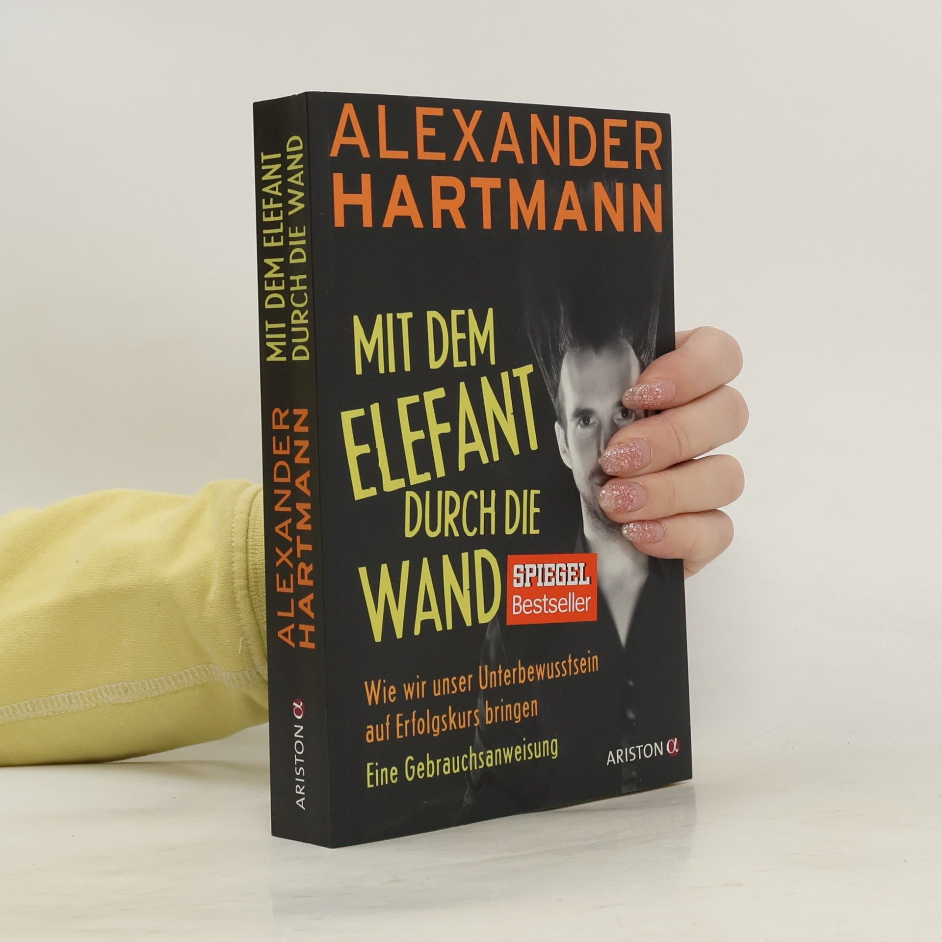 Mit dem Elefant durch die Wand
