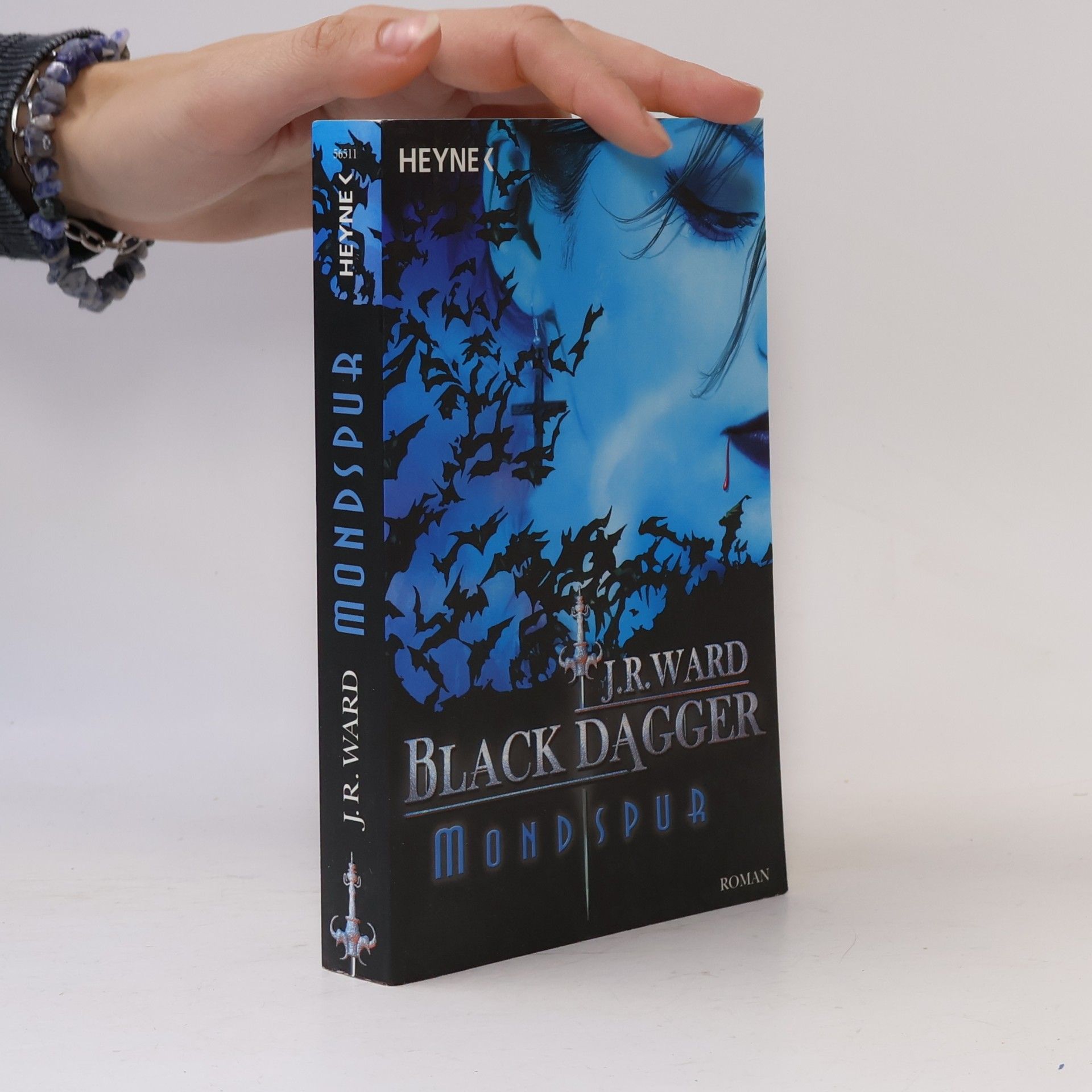 John Ward Black Dagger. Mondspur