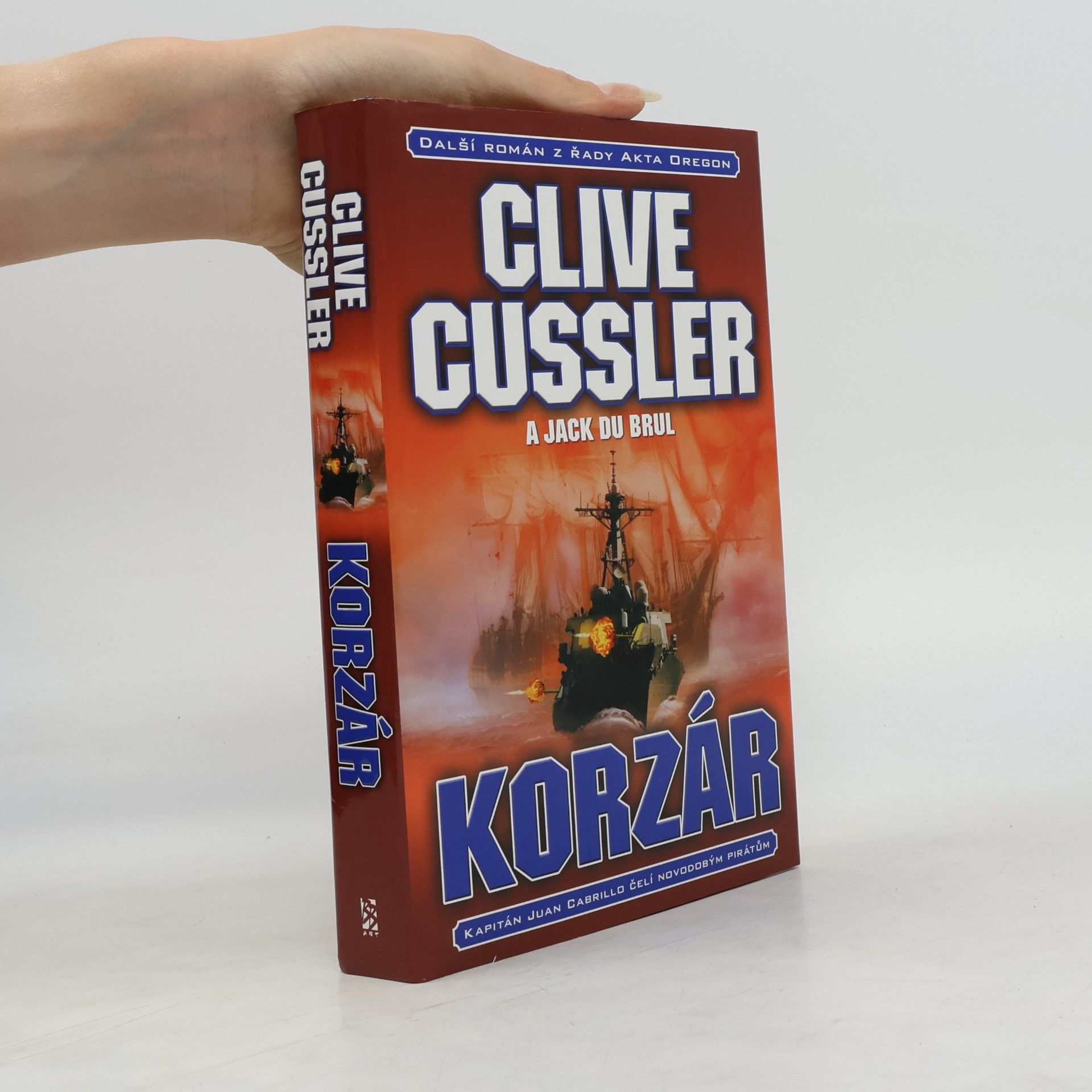 Clive Cussler Korzár