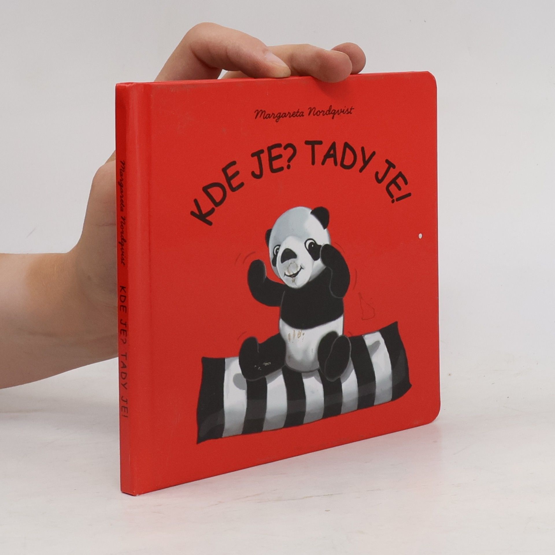 Kde je? Tady je!