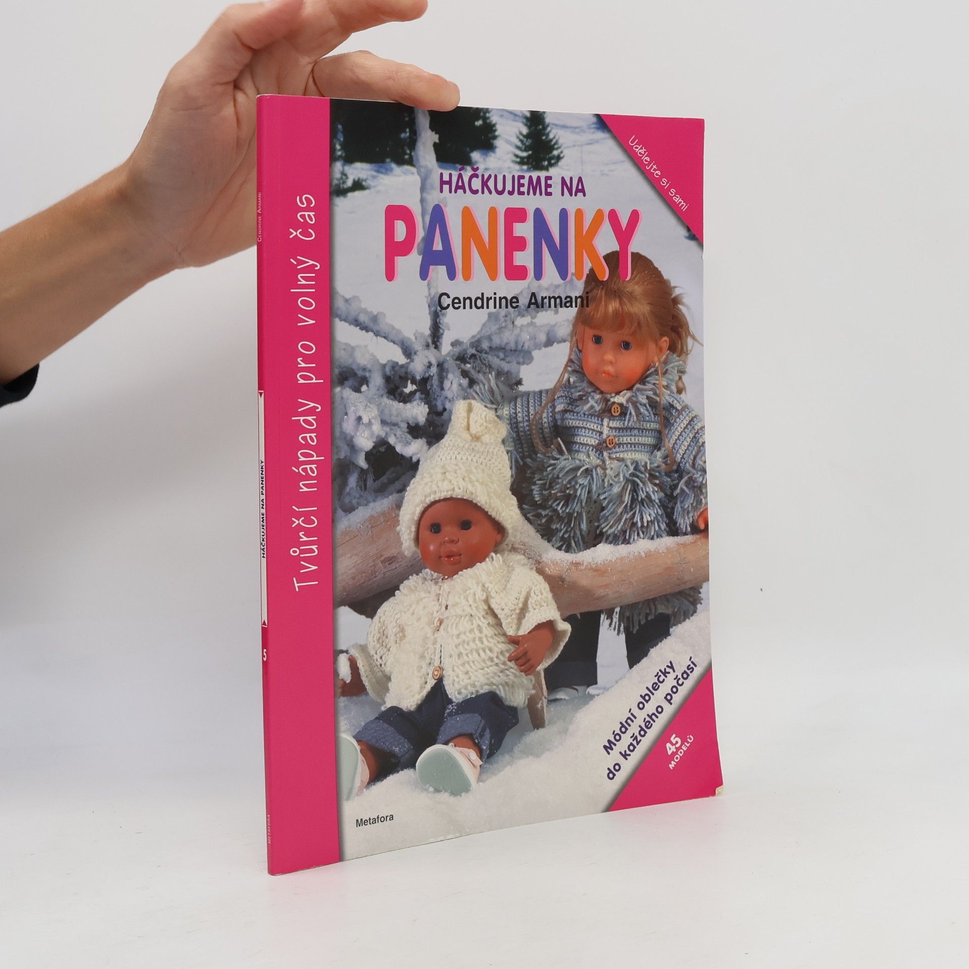 Cendrine Armani Háčkujeme na panenky