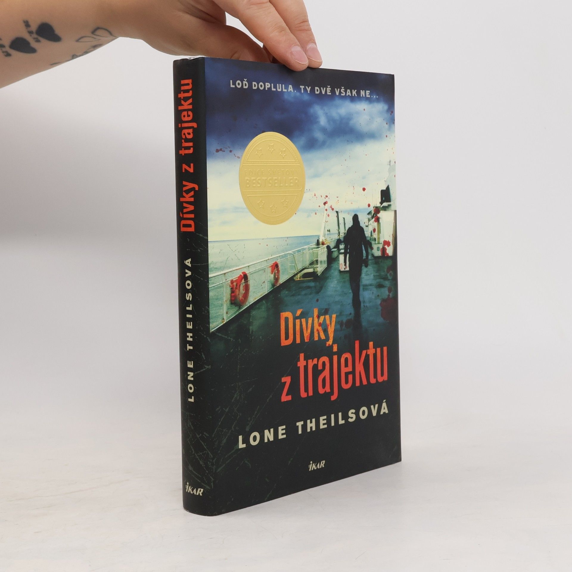 Lone Theils Dívky z trajektu