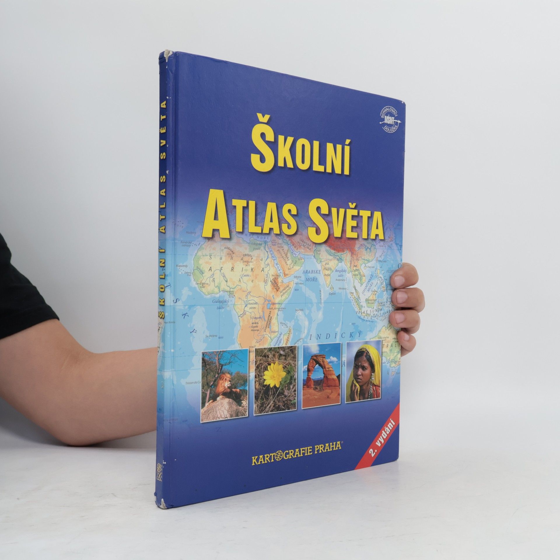Kolektiv autorů Školní atlas světa