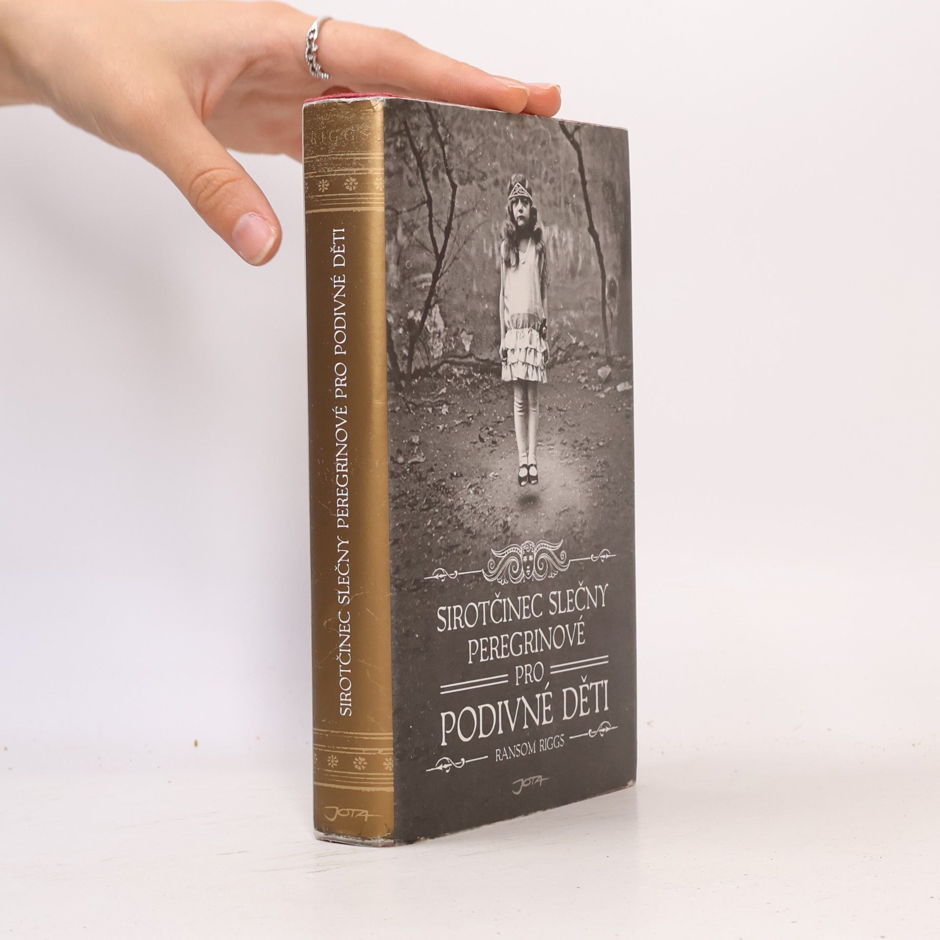 Ransom Riggs Sirotčinec slečny Peregrinové pro podivné děti