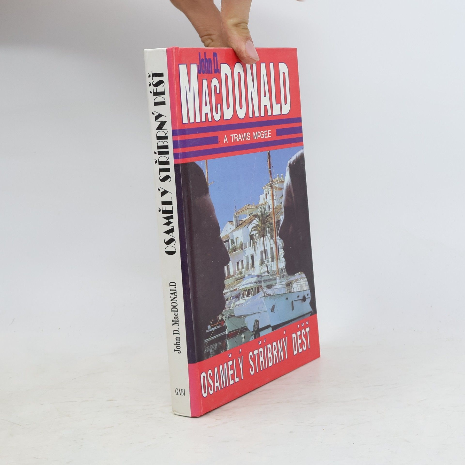 John D. MacDonald Osamělý stříbrný déšť