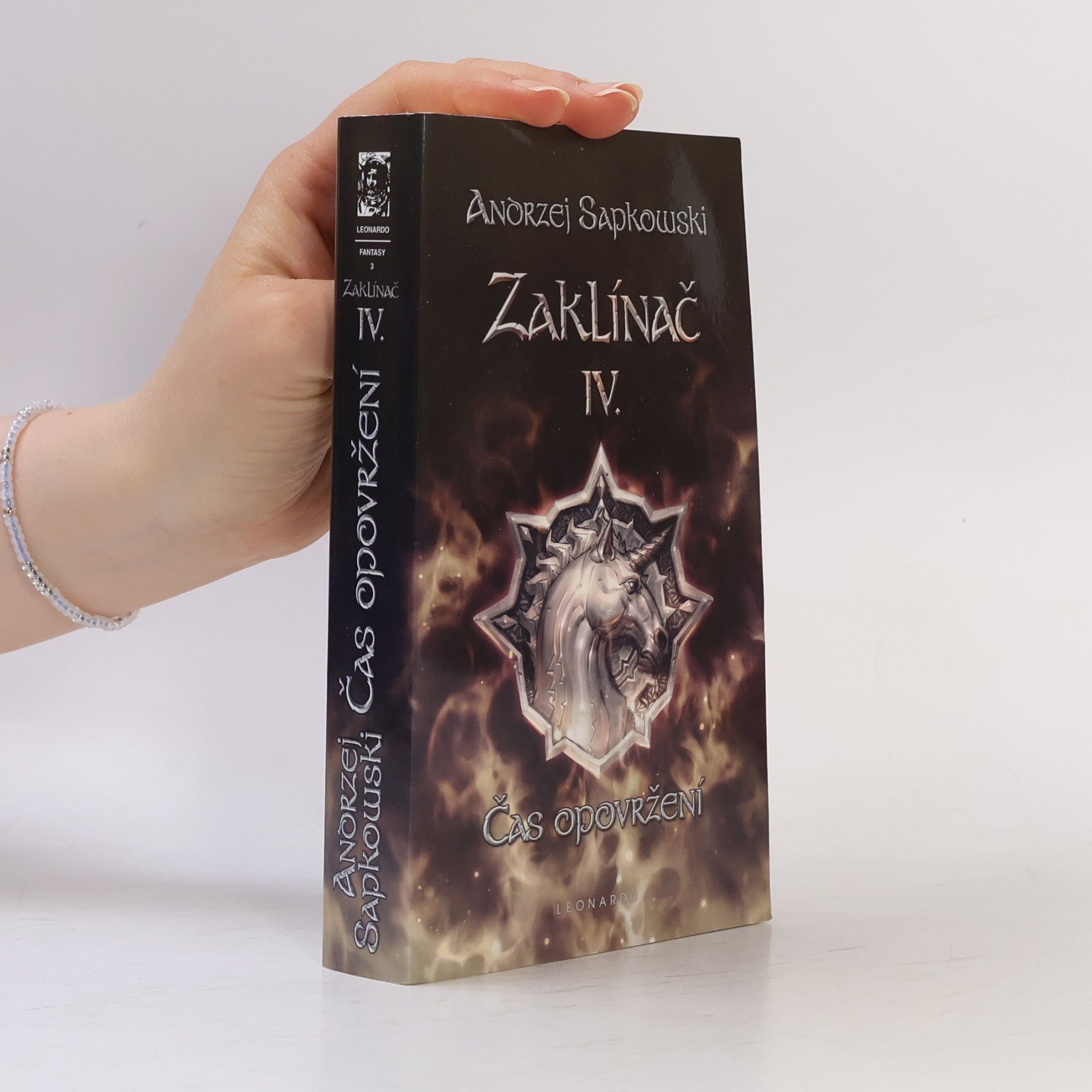Andrzej Sapkowski Zaklínač IV. Čas opovržení