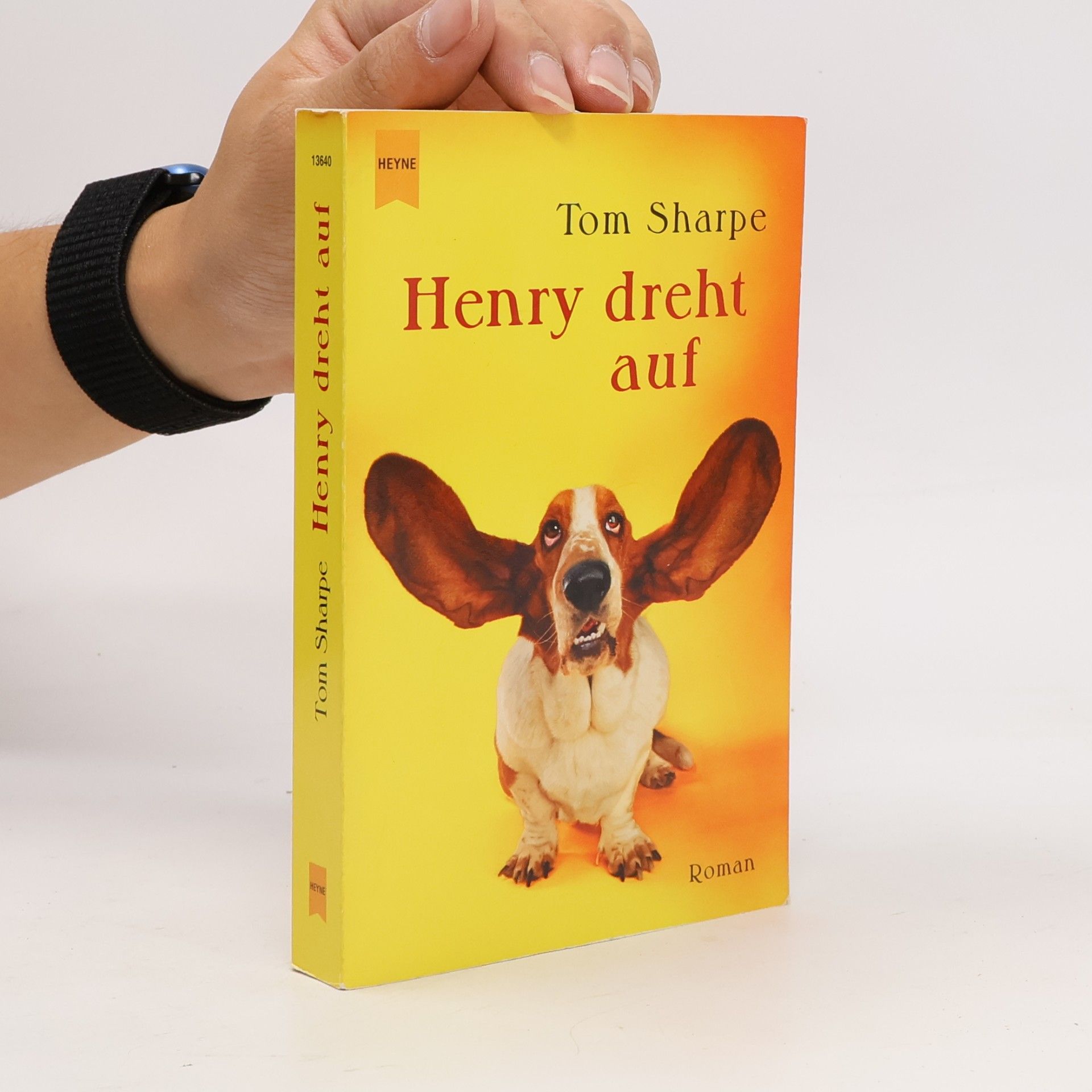 Tom Sharpe Henry dreht auf