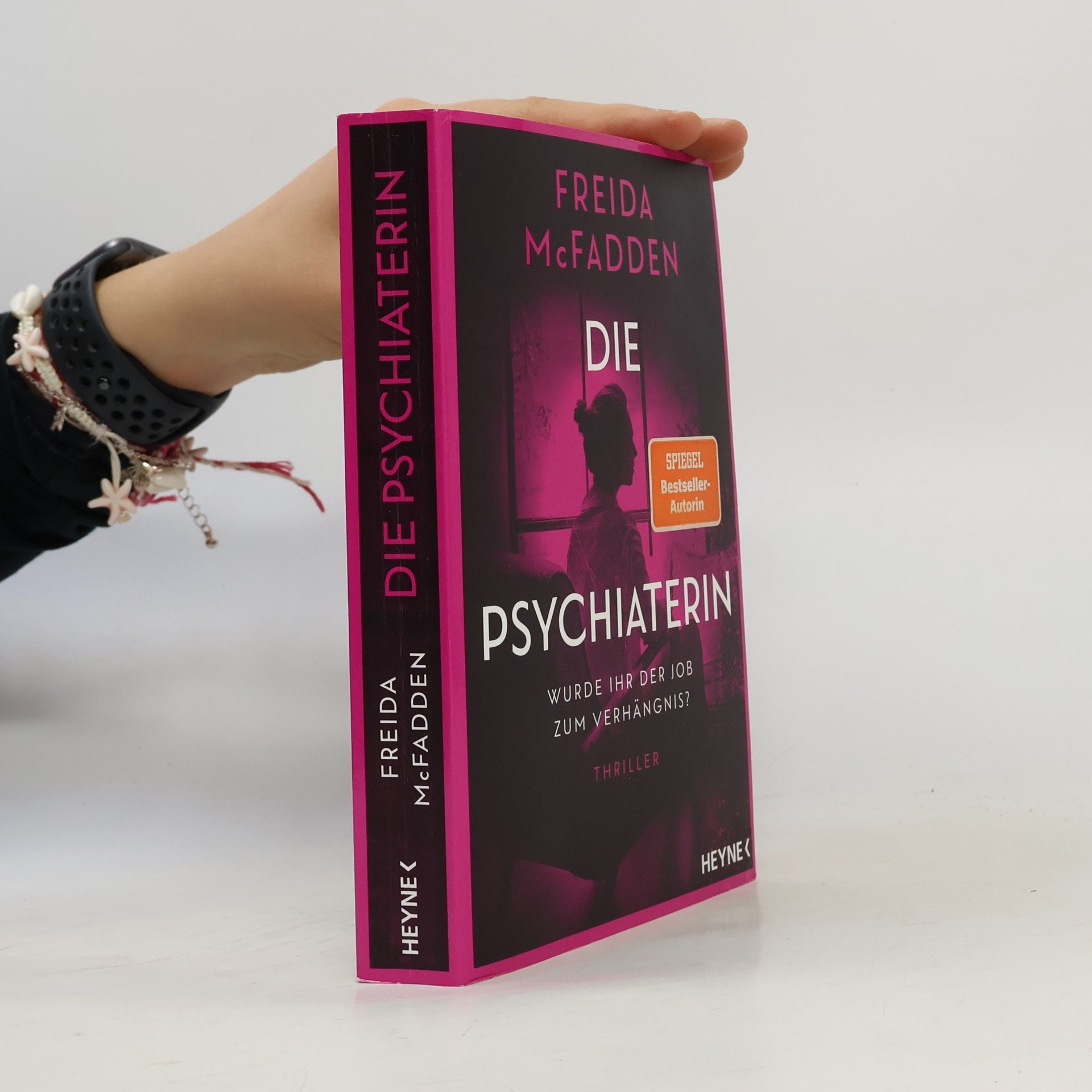 Freida McFadden Die Psychiaterin – Wurde ihr der Job zum Verhängnis?