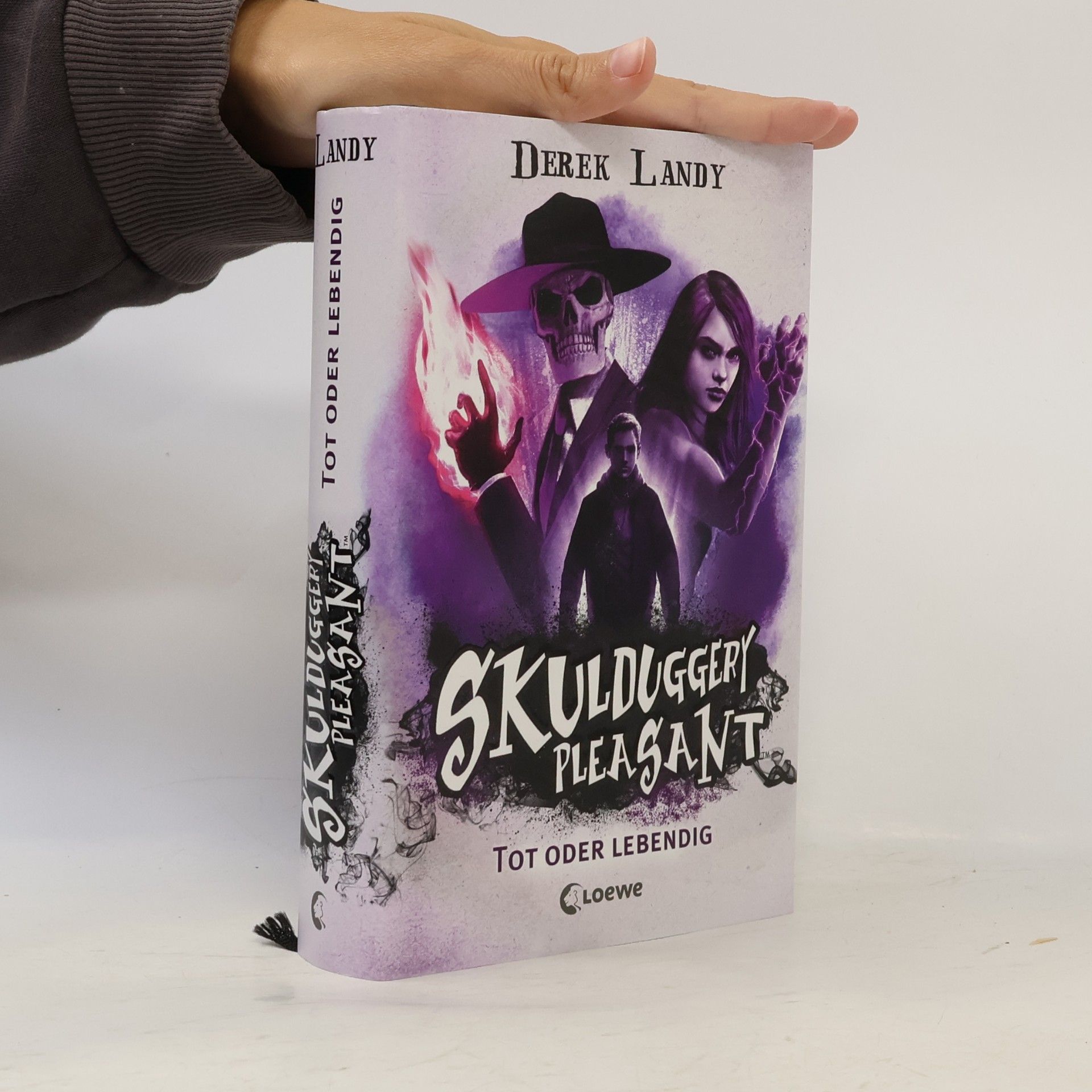 Derek Landy Skulduggery Pleasant: Tot oder lebendig