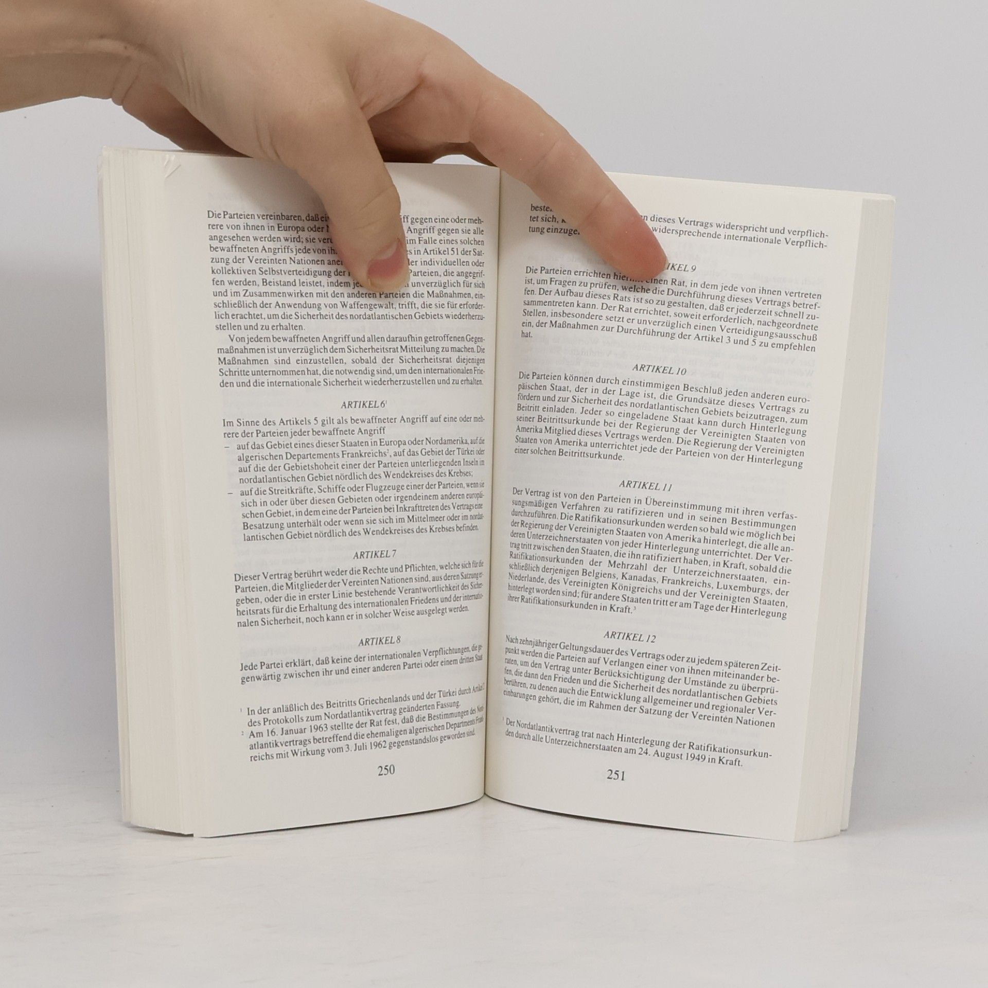 Autorenkollektiv NATO Handbuch