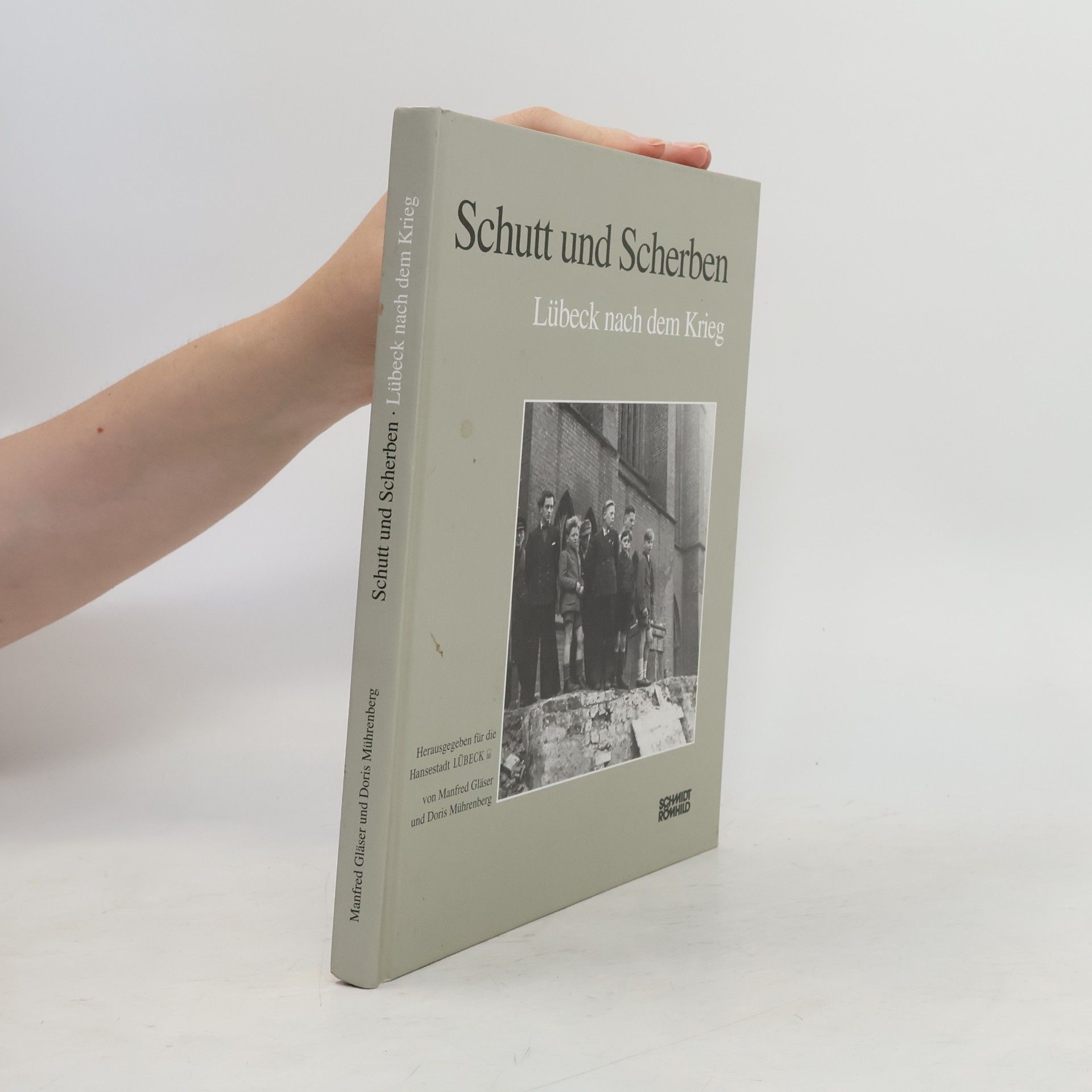 Schutt und Scherben