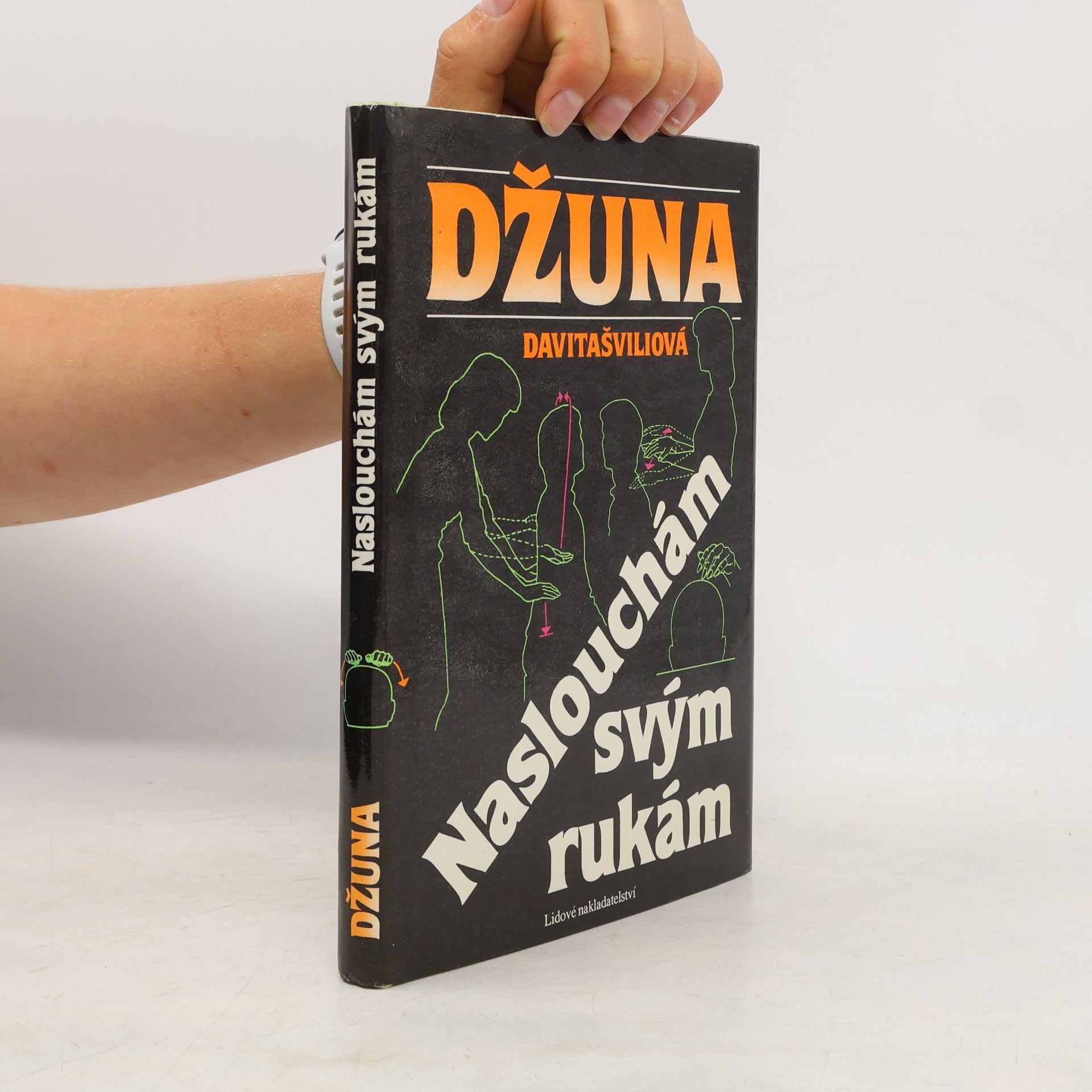 Džuna Davitašvili Naslouchám svým rukám