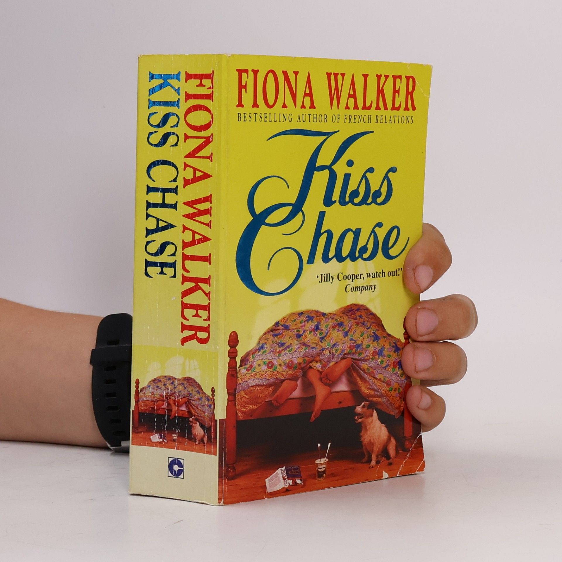 Fiona Walker Kiss Chase