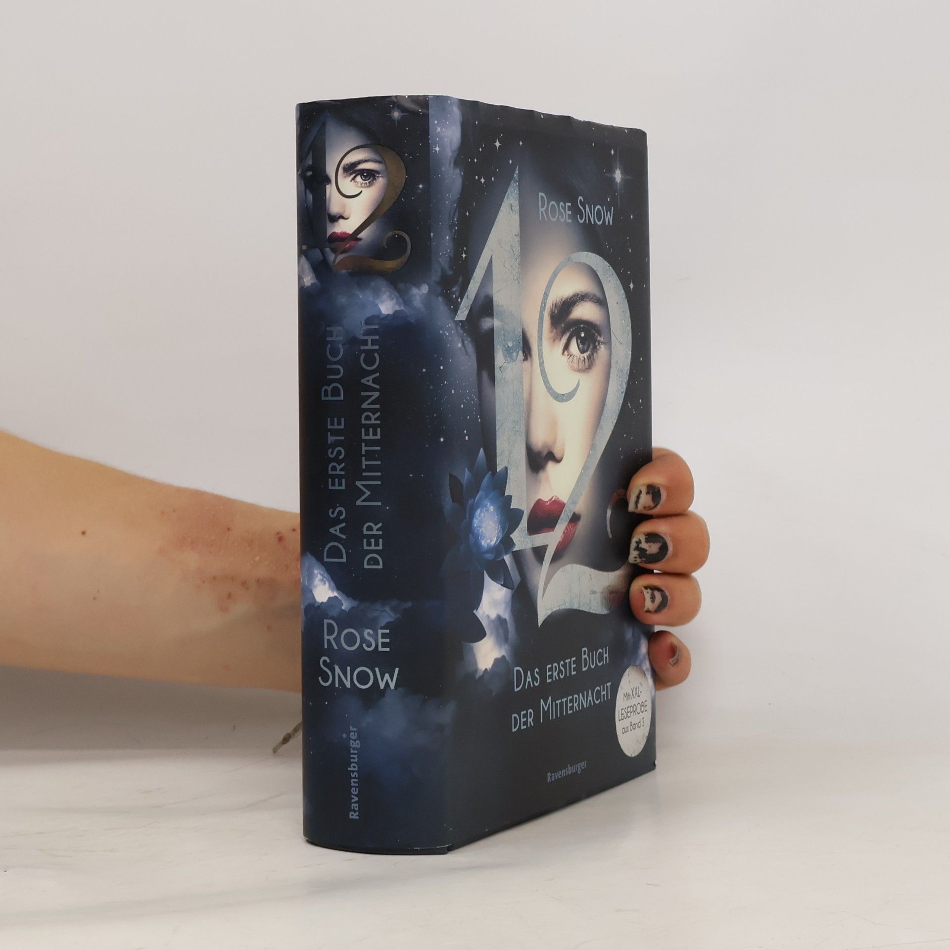 Rose Snow 12 - Das erste Buch der Mitternacht