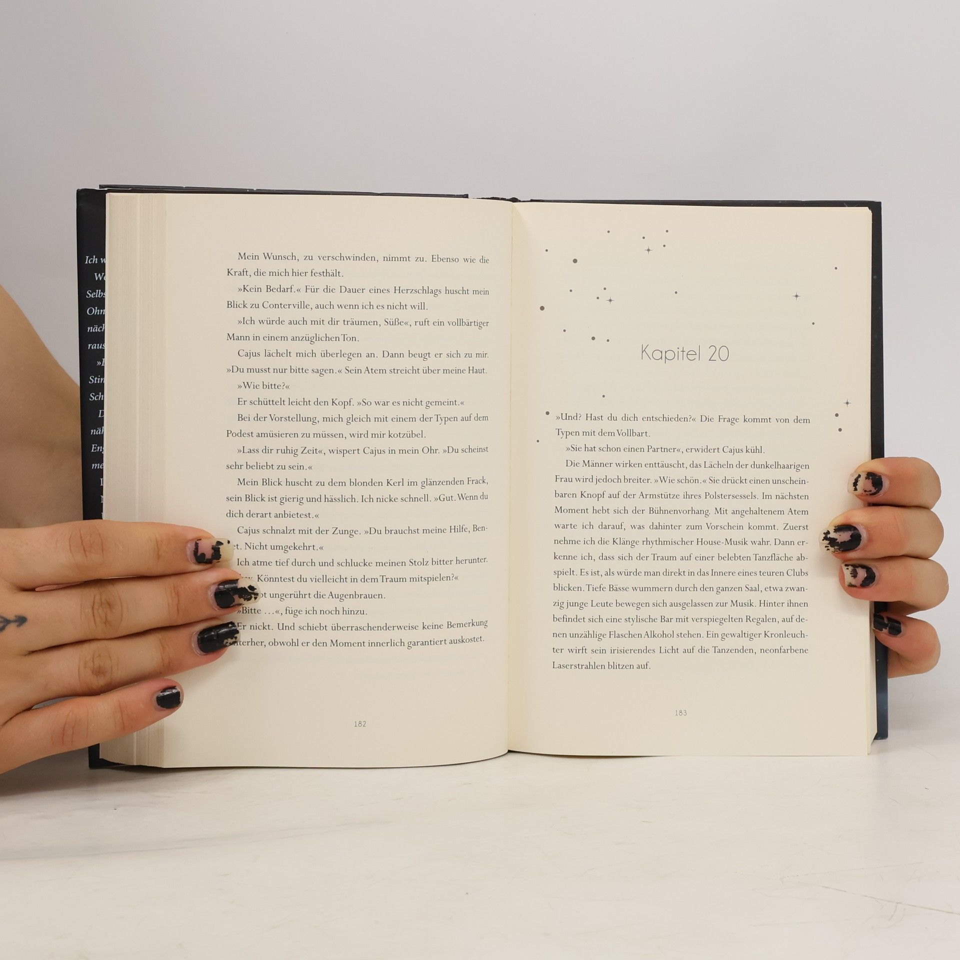 Snow Rose 12 - Das erste Buch der Mitternacht