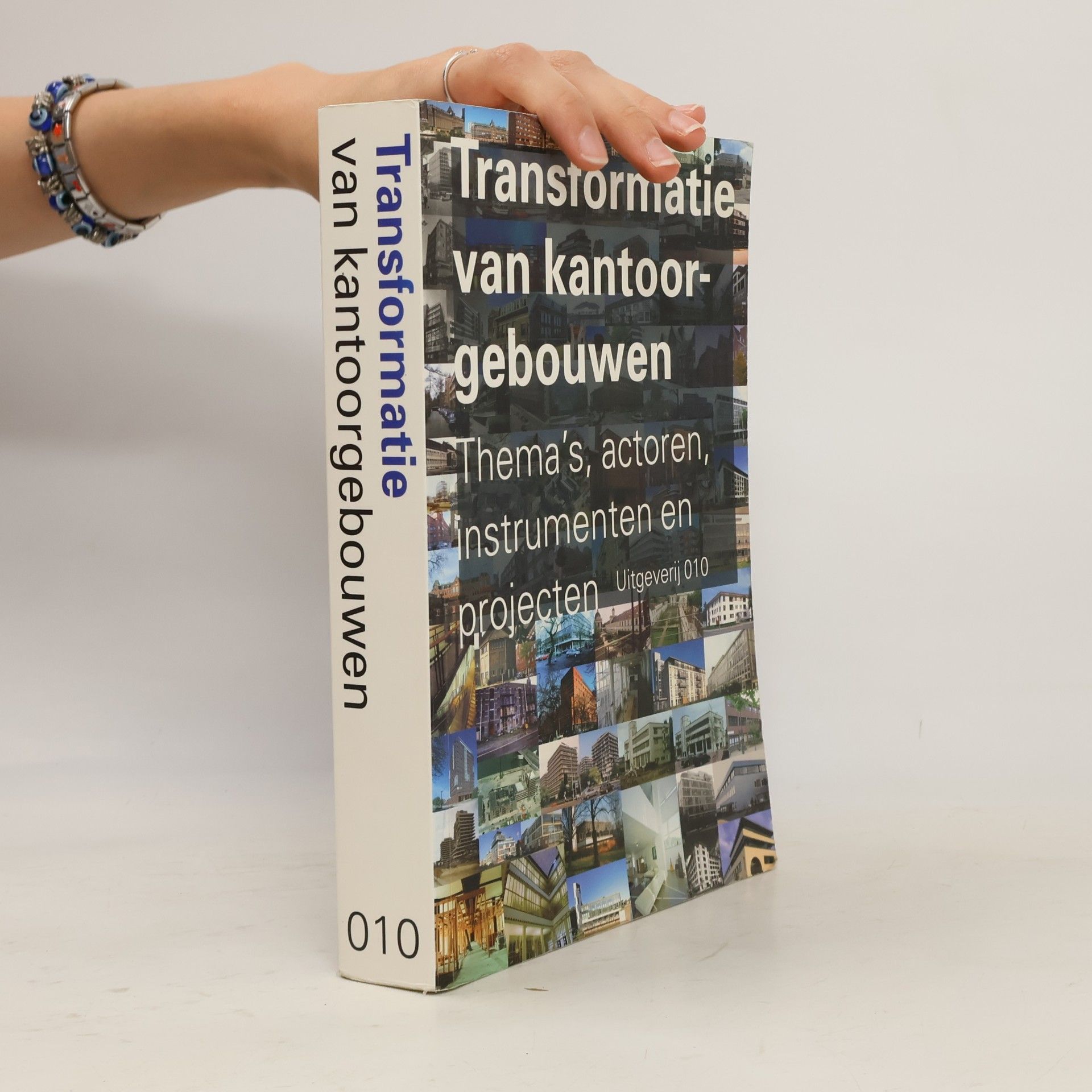 D. J. M. van der Voordt Transformatie van kantoorgebouwen
