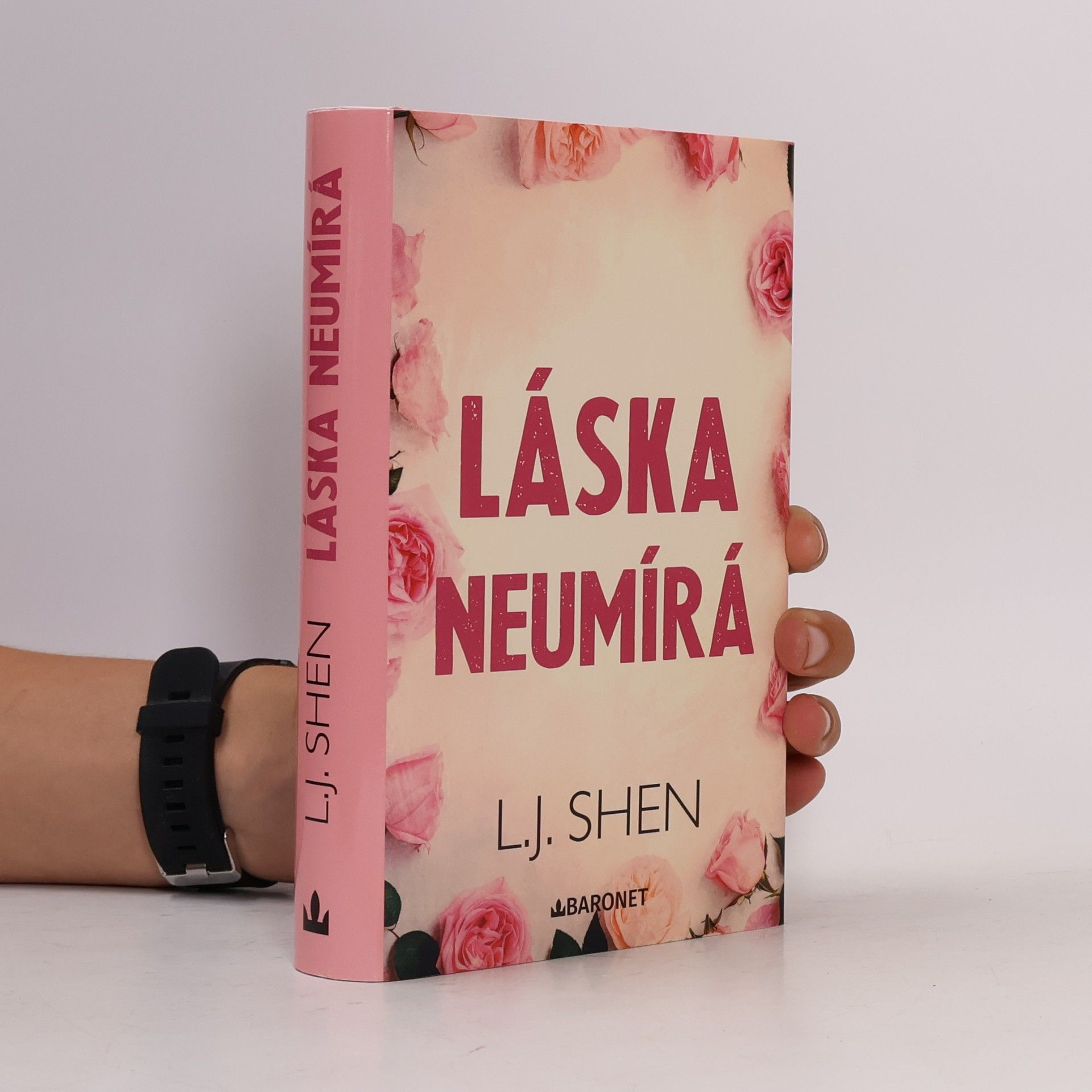 L. J. Shen Láska neumírá