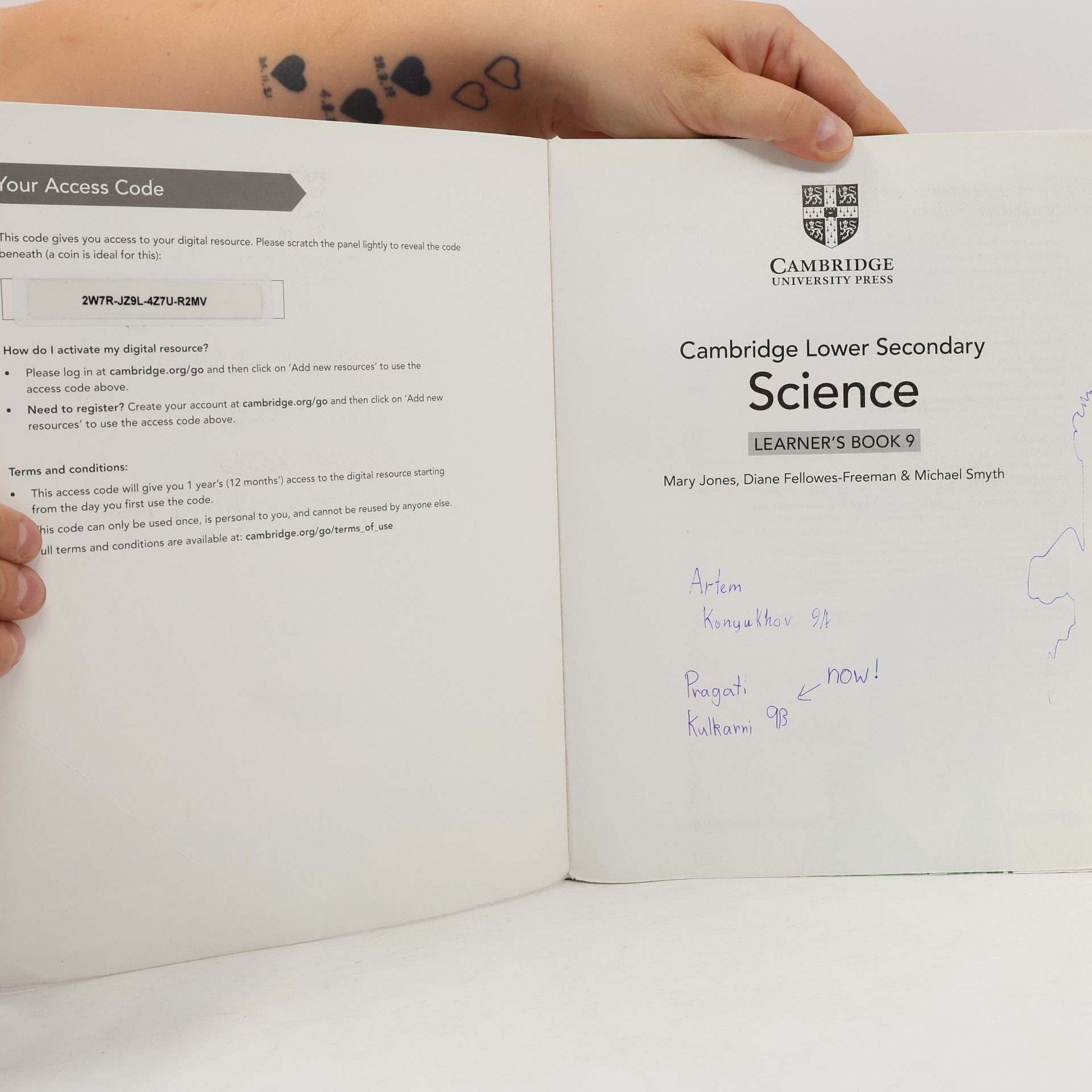 Mary Jones Cambridge Lower Secondary Science Learner's Book 9 with Digital Access (1 Year)