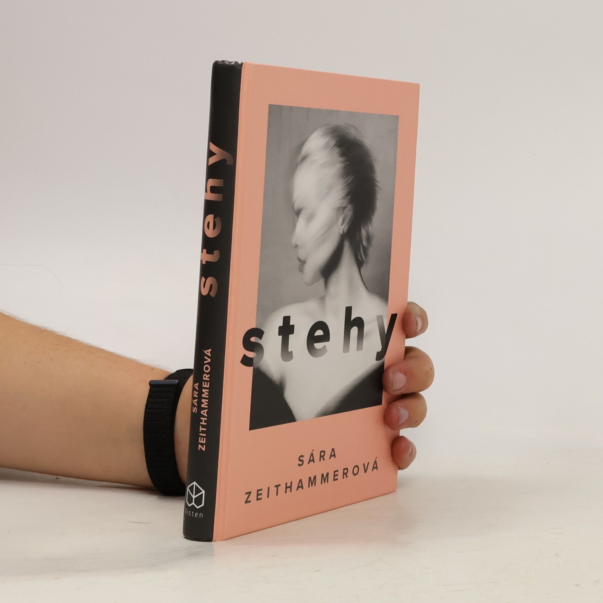 Sára Zeithammerová Stehy