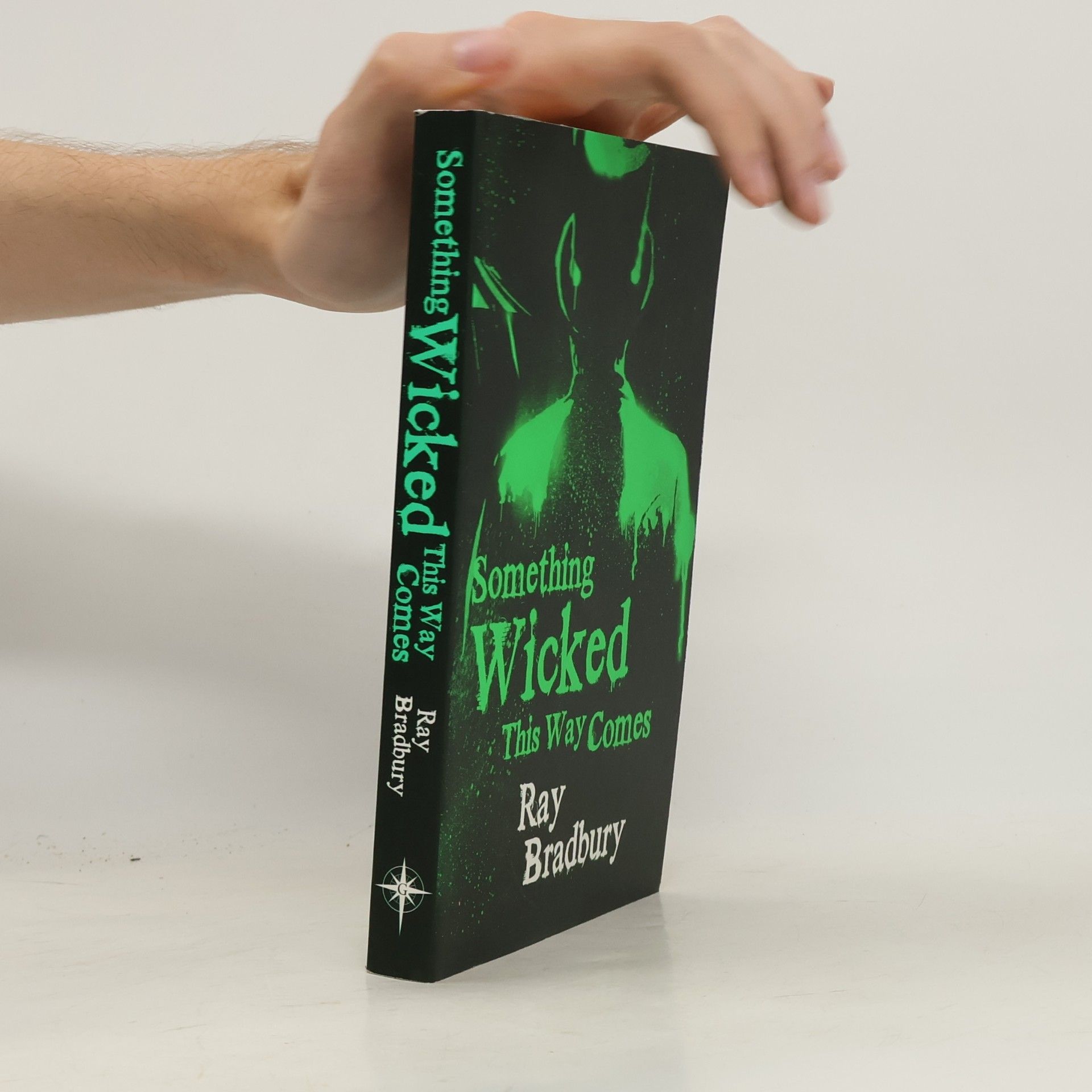 Ray Bradbury Something Wicked This Way Comes