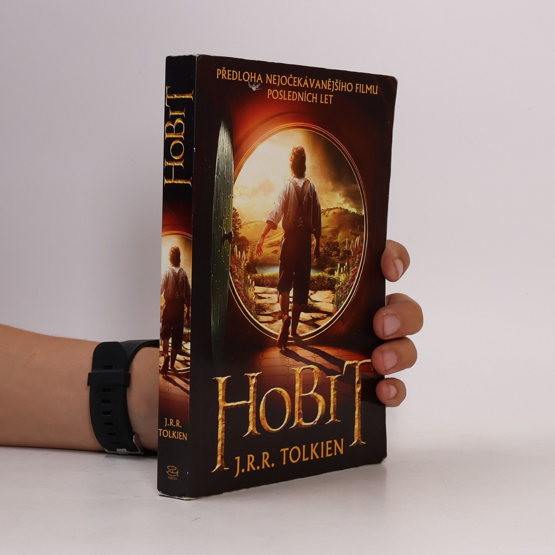 J. R. R. Tolkien Hobit, aneb, Cesta tam a zase zpátky