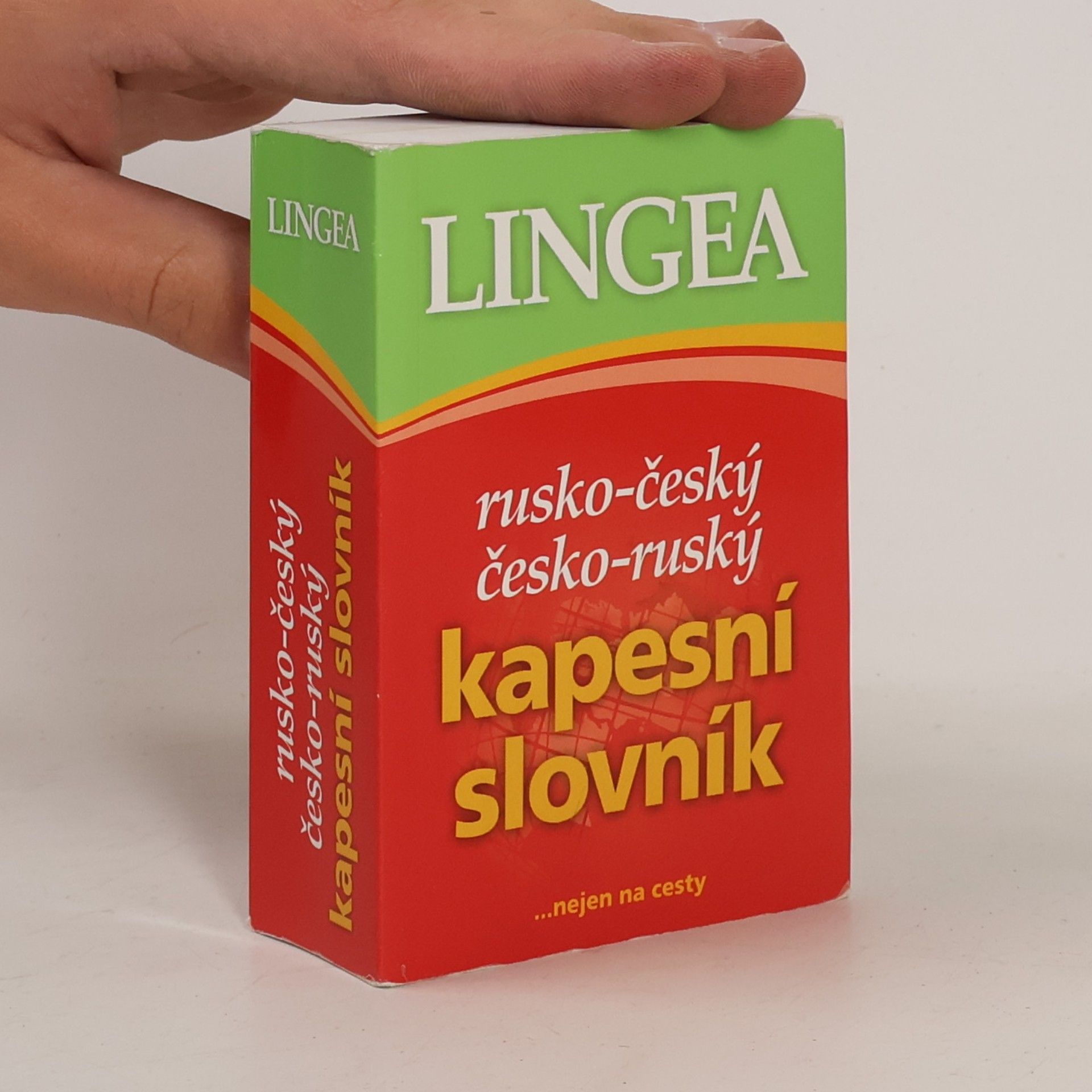 Collectif d'auteurs Rusko-český, česko-ruský kapesní slovník ...nejen na cesty