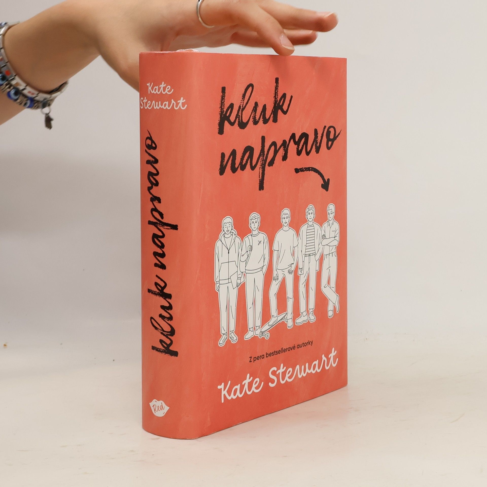 Kate Stewart Kluk napravo