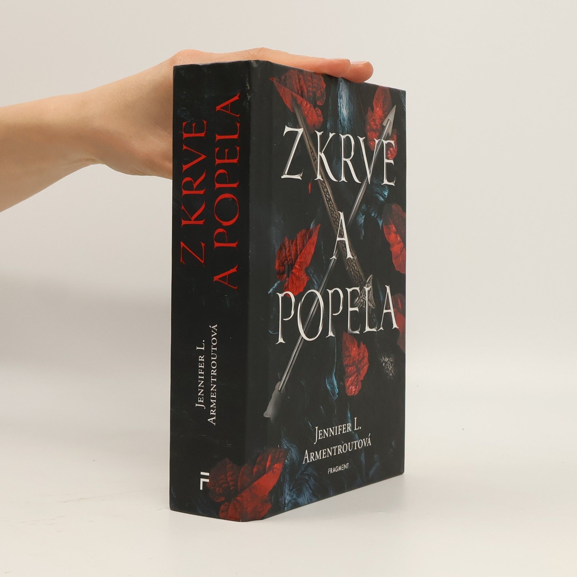 Jennifer Armentrout Z krve a popela