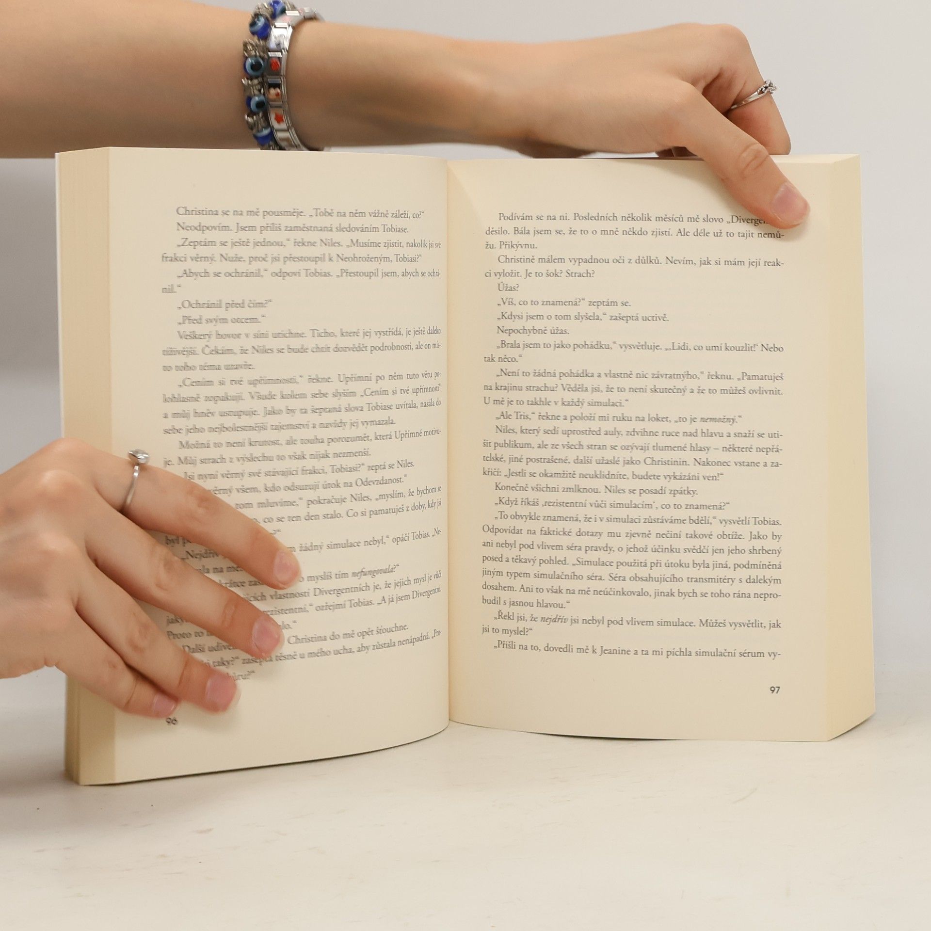 Veronica Roth Rezistence