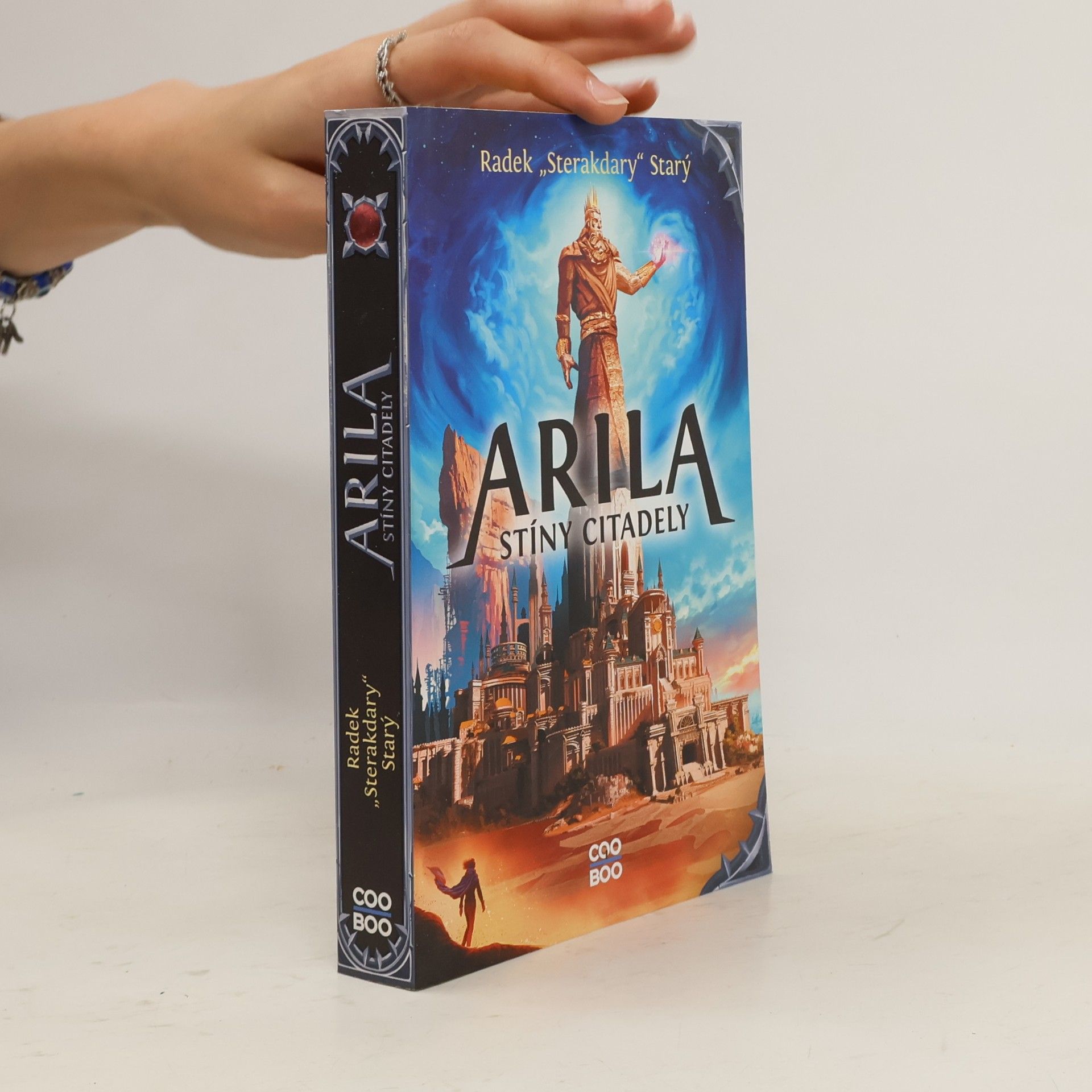 Radek Starý Arila. Stíny citadely