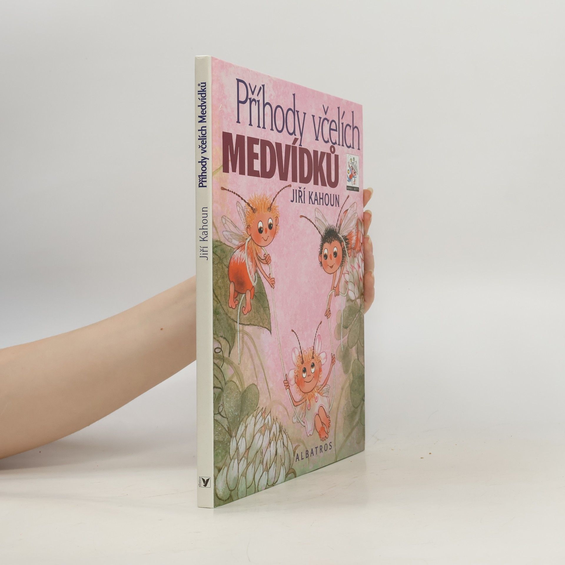 Jiří Kahoun Příhody včelích medvídků