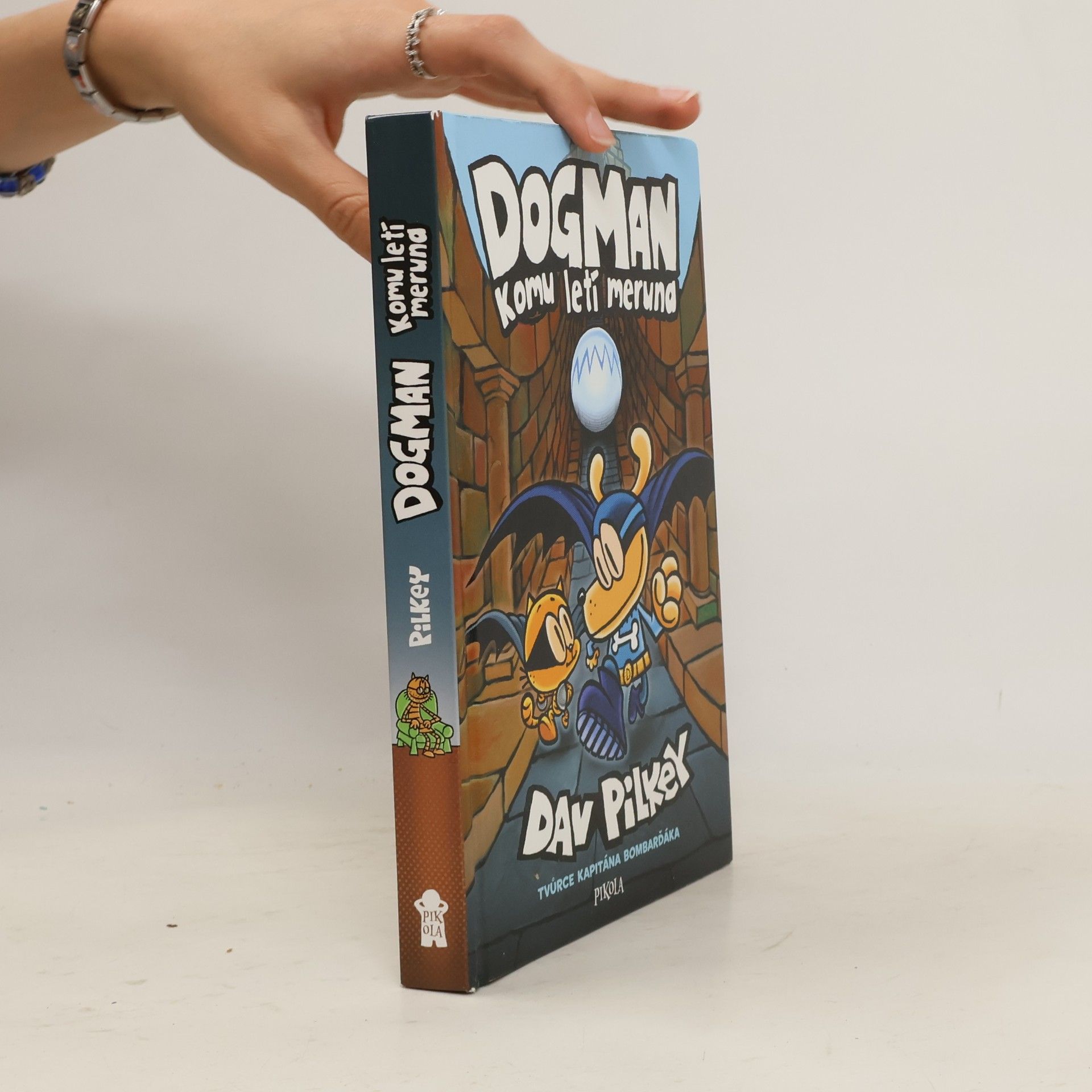 Dav Pilkey Dogman: Komu letí meruna