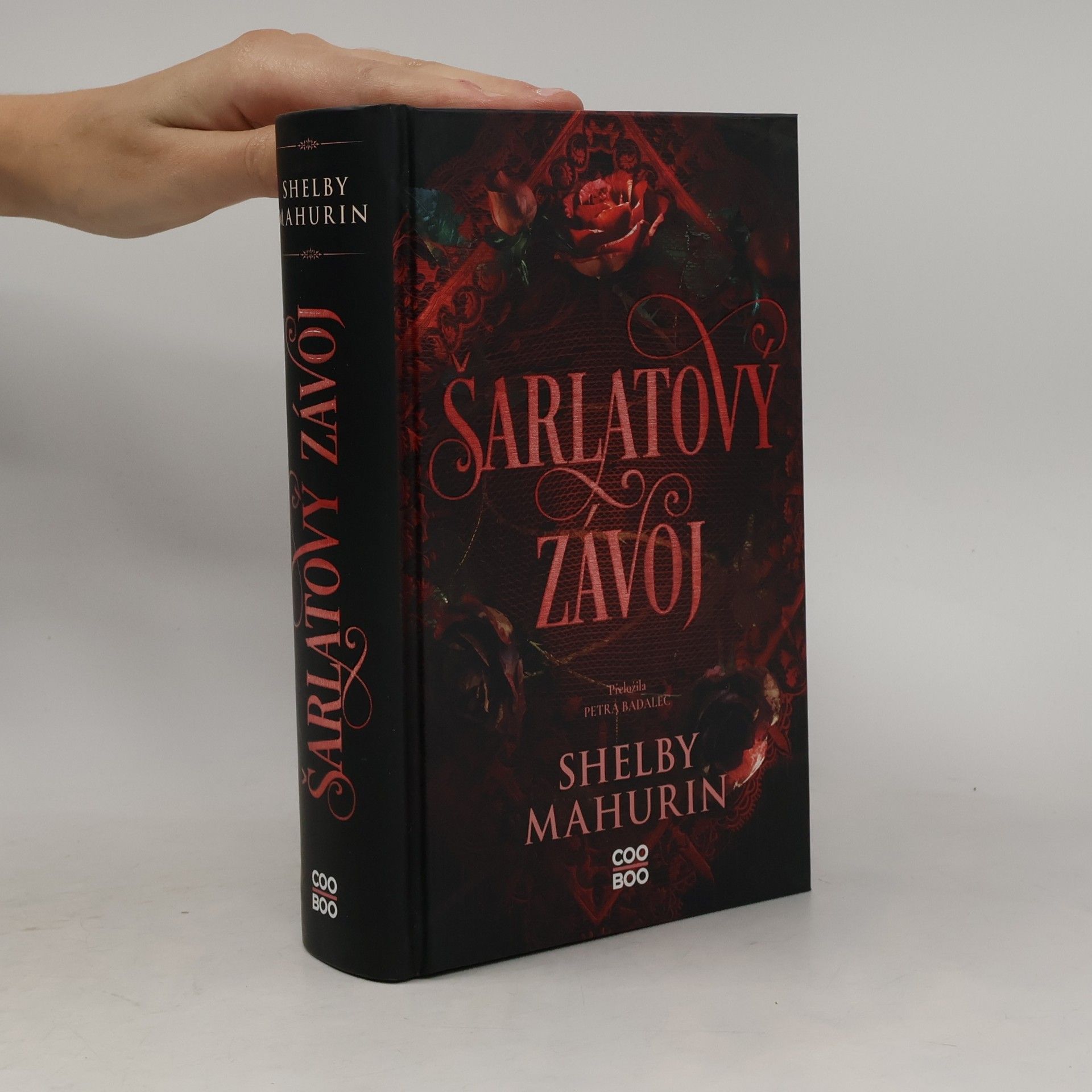 Shelby Mahurinová Šarlatový závoj