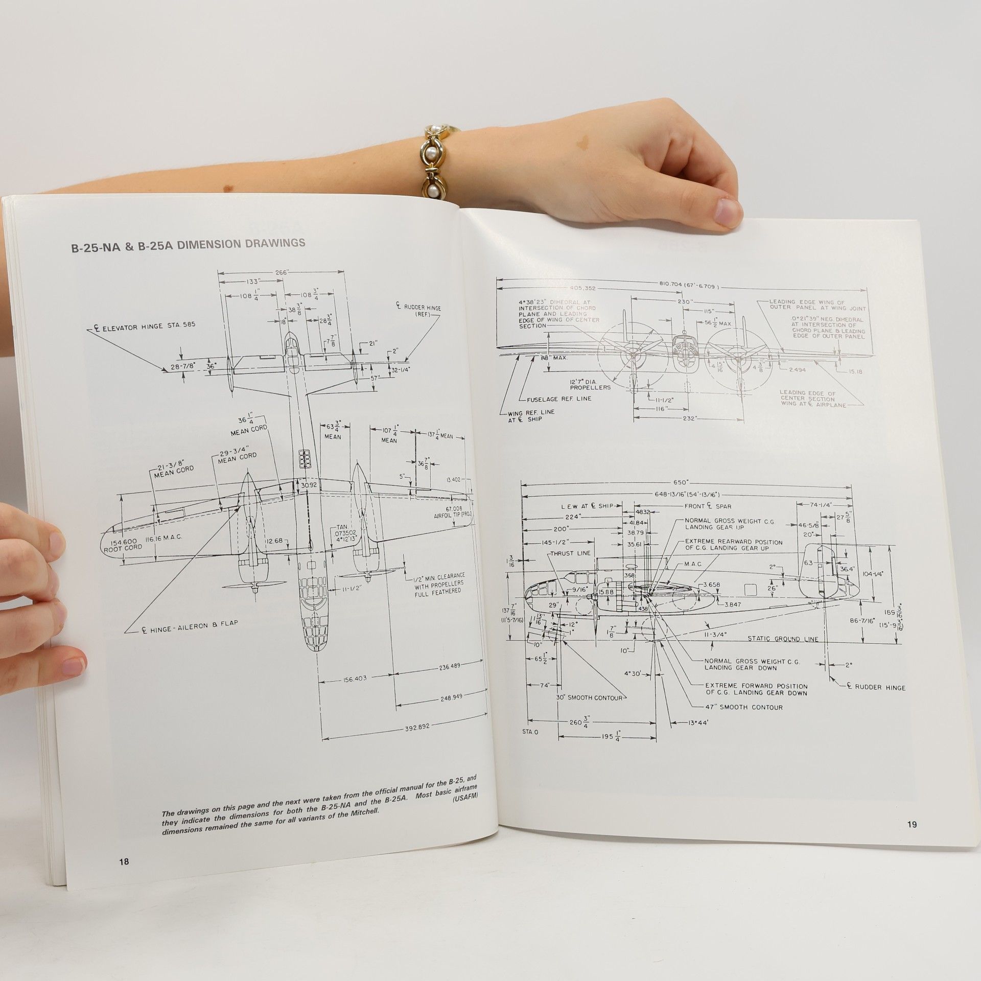 Bert Kinzey B-25 Mitchell in detail & scale. D&S Vol. 60