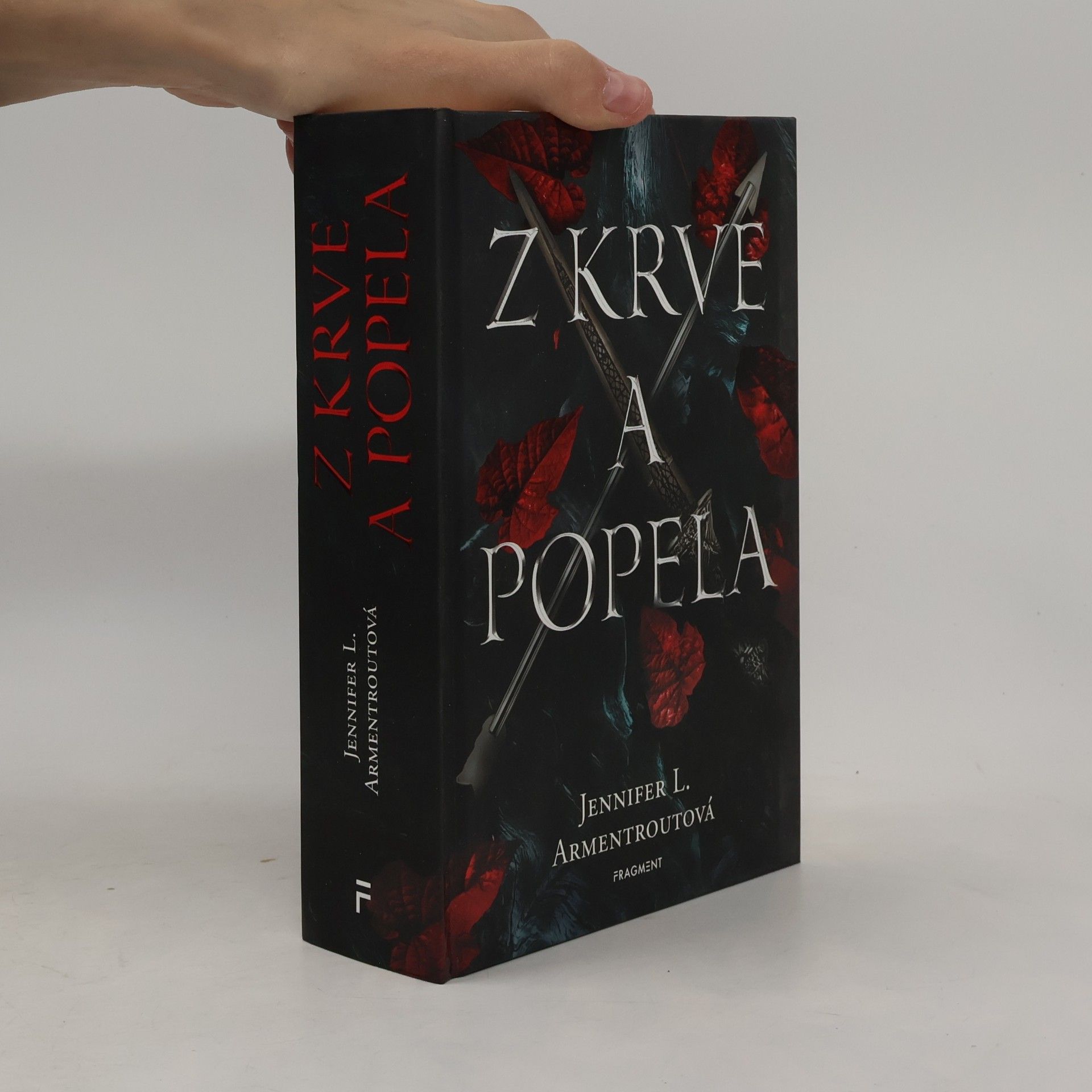 Jennifer L. Armentrout Z krve a popela