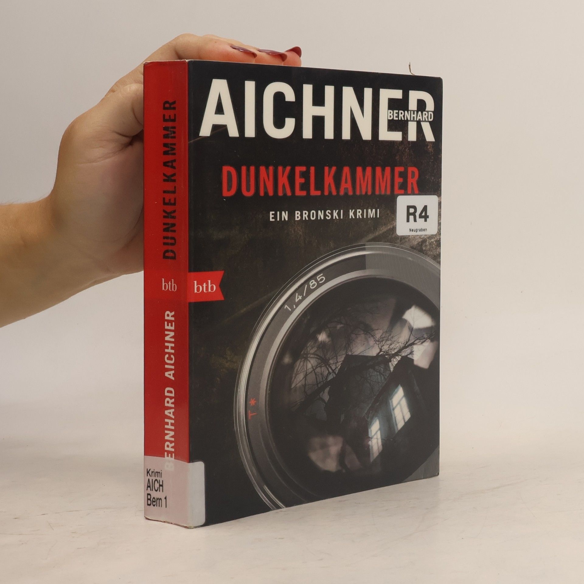 Bernhard Aichner Dunkelkammer