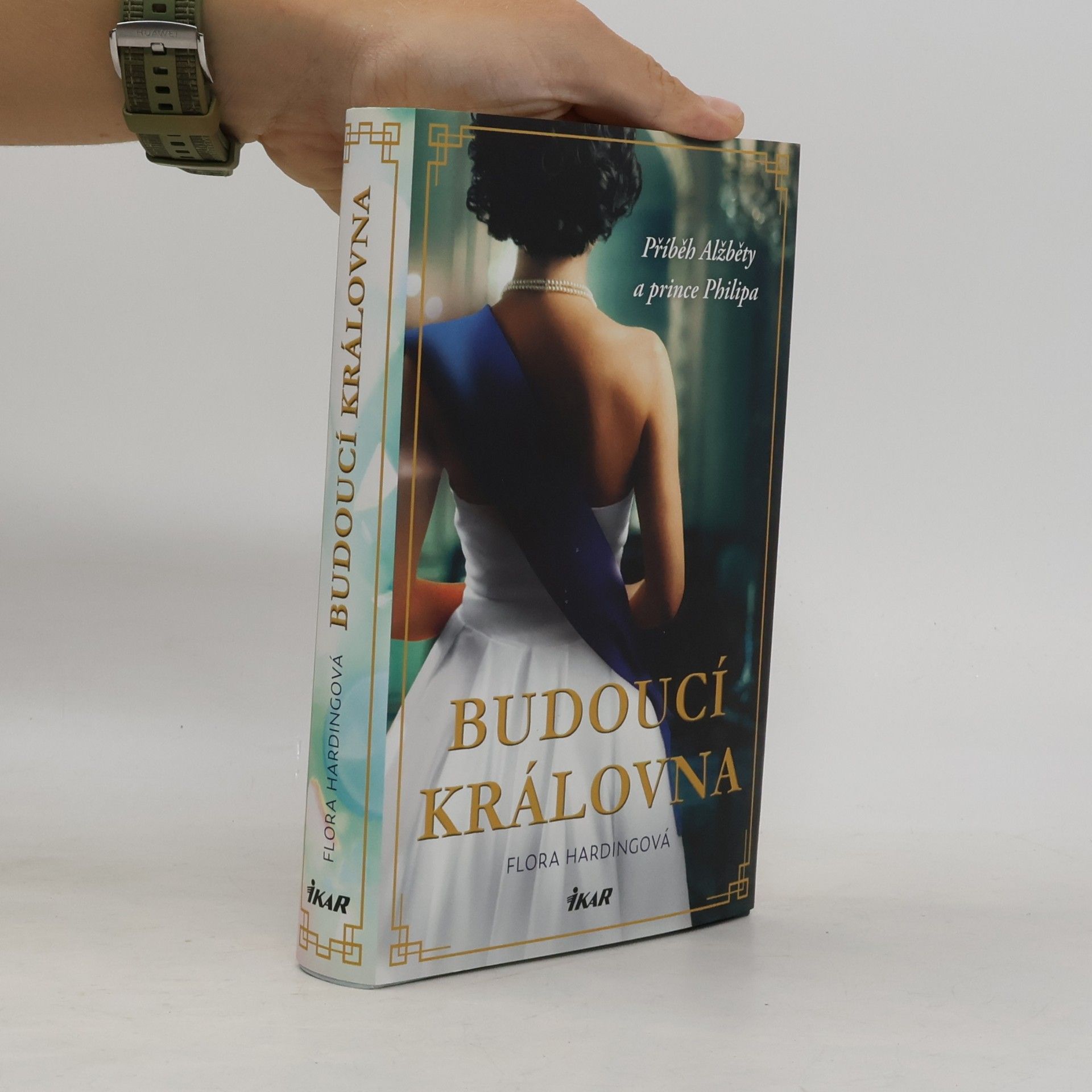 Flora Harding Budoucí královna