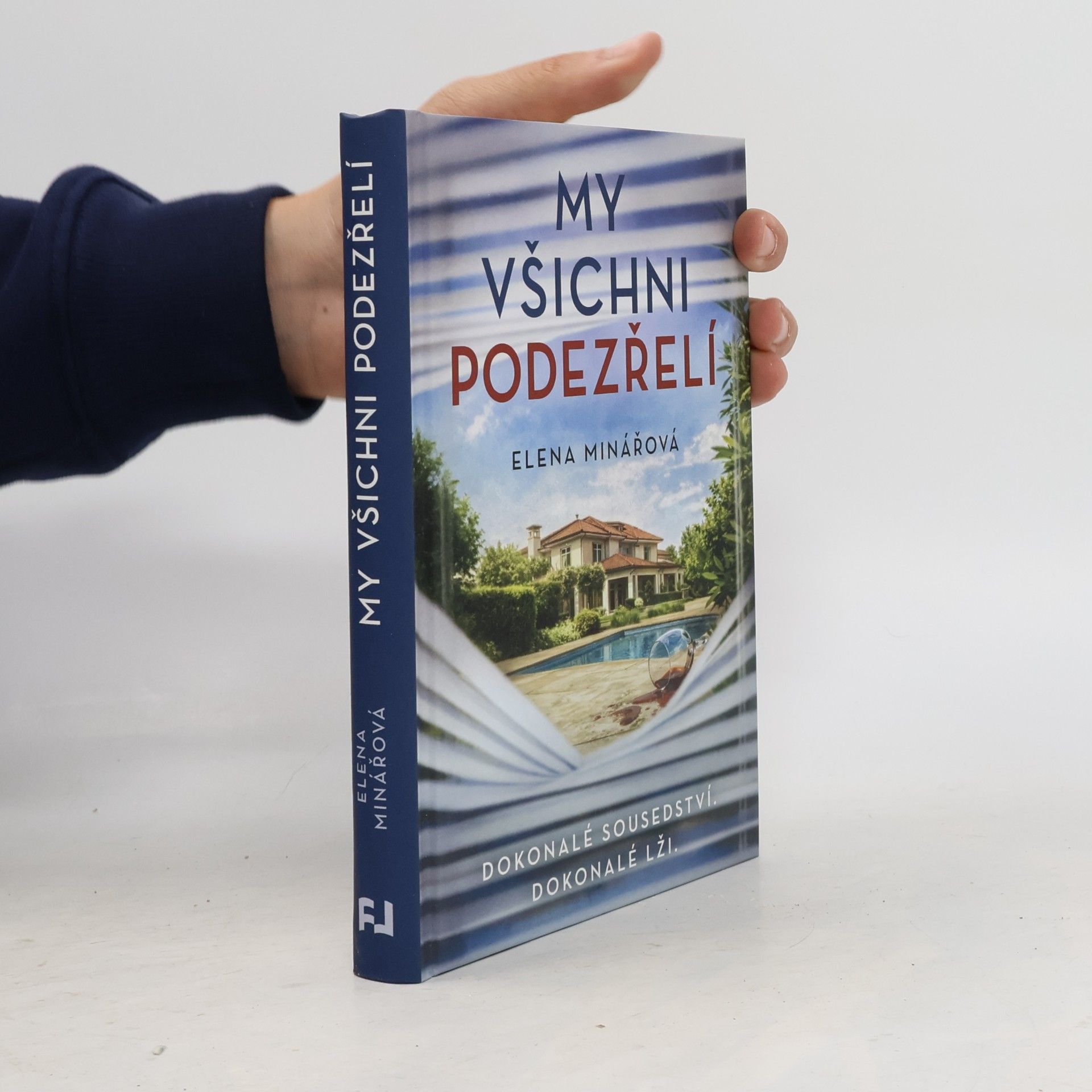 Elena Minářová My všichni podezřelí