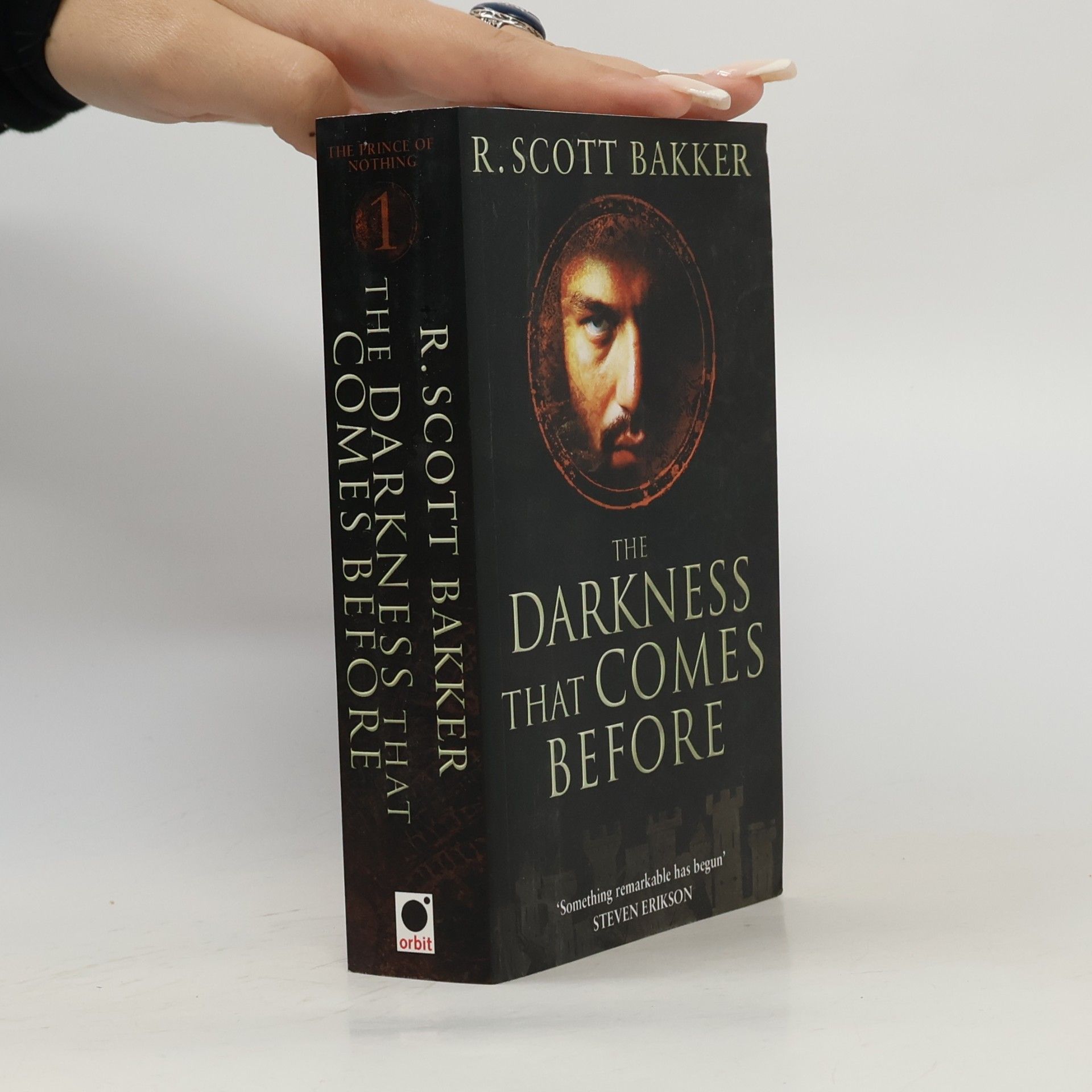 Bakker R. Scott Darkness That Comes Before