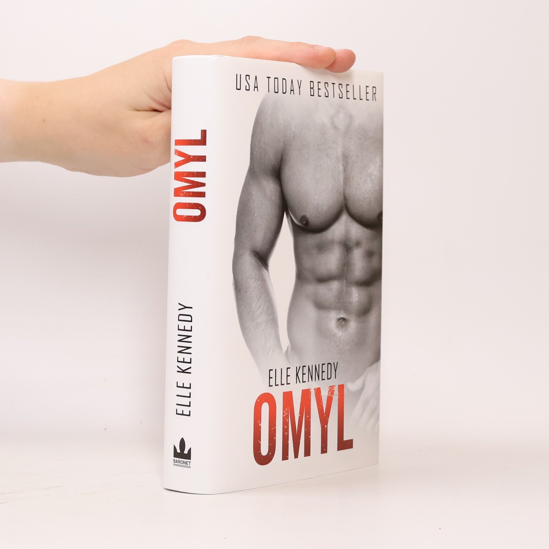 Elle Kennedy Omyl