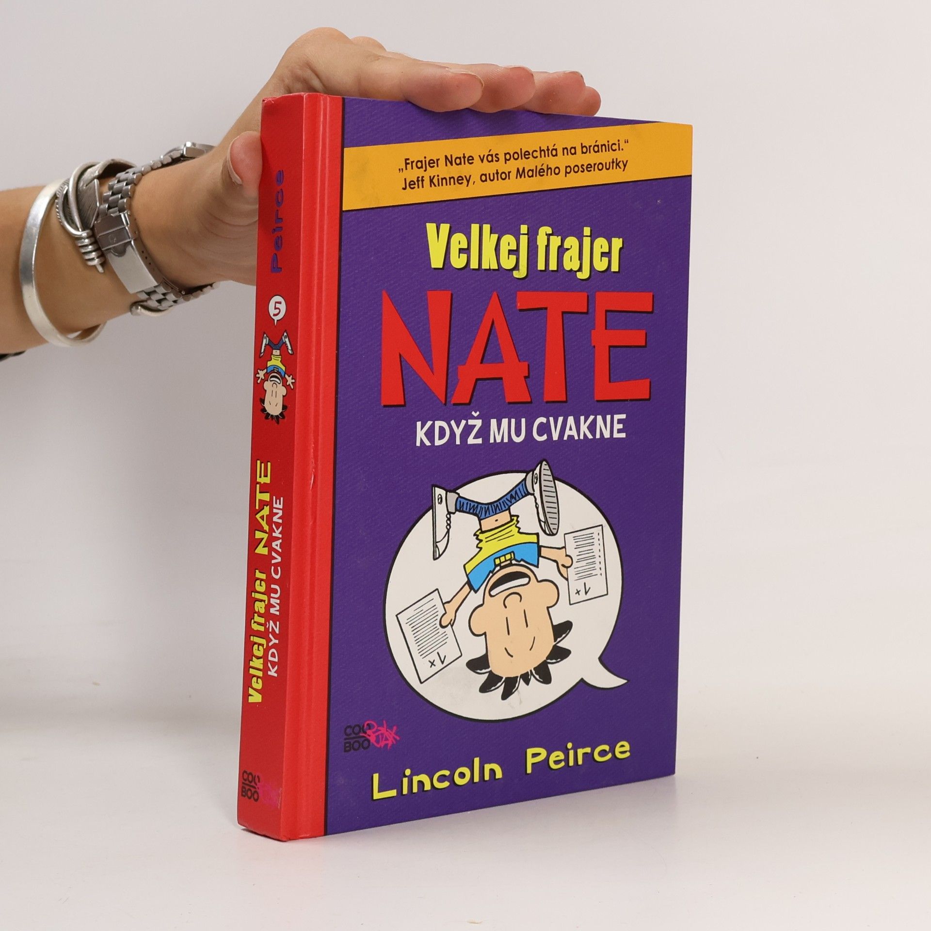 Velkej frajer Nate, když mu cvakne