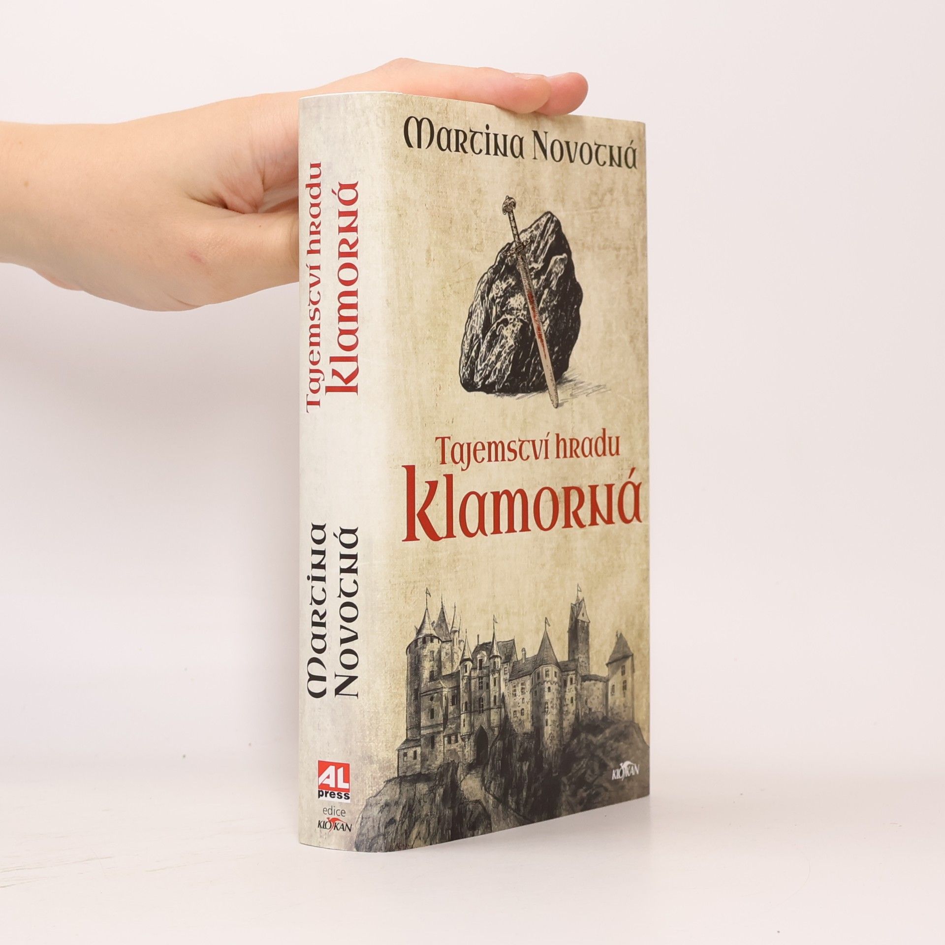 Martina Novotná Tajemství hradu Klamorná