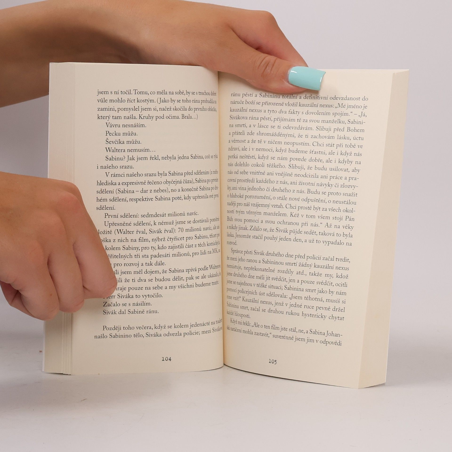 Various authors Šest nevinných: román na šest nádechů