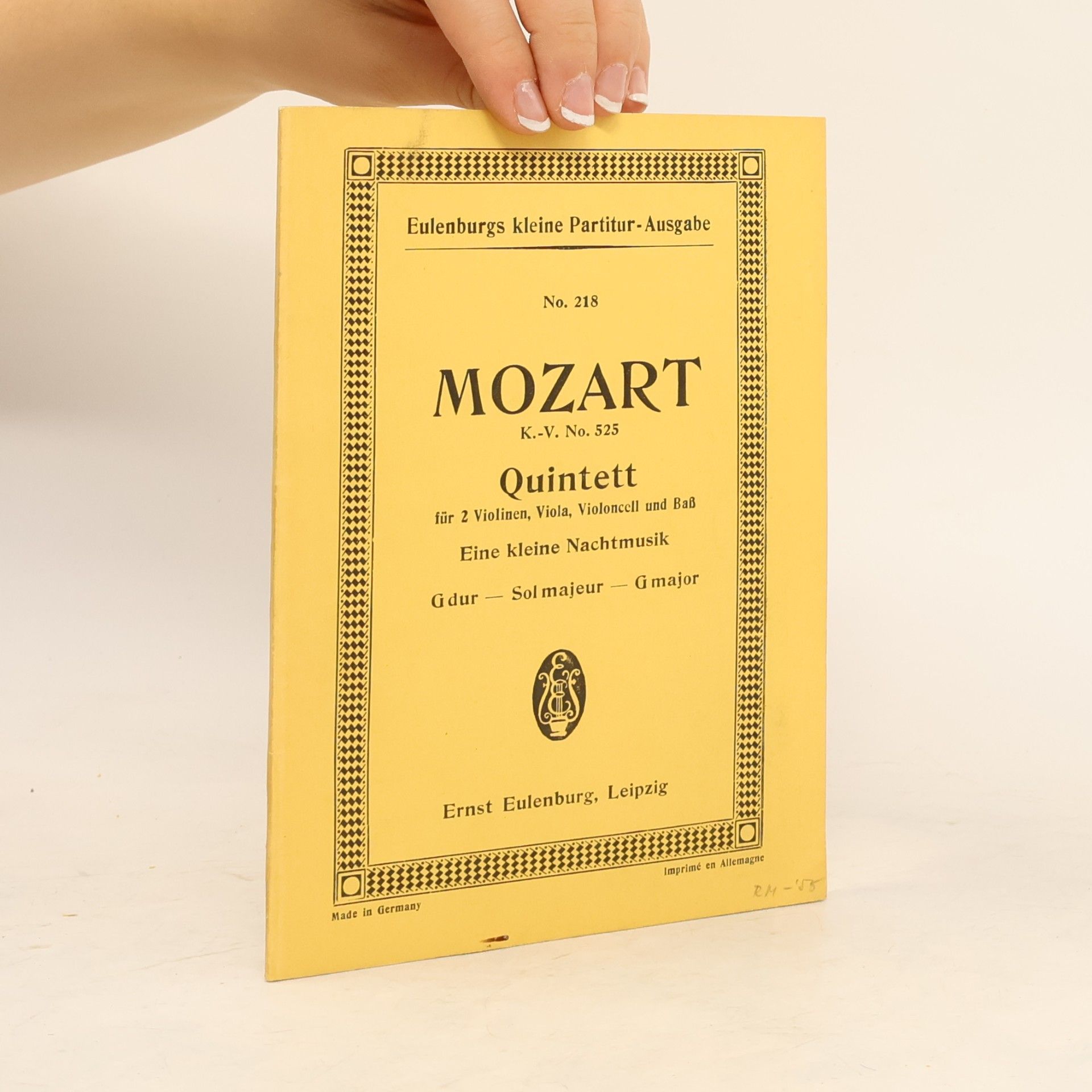Wolfgang Amadeus Mozart Eine kleine Nachtmusik G dur für 2 Violinen, Viola, Violoncell und Bass