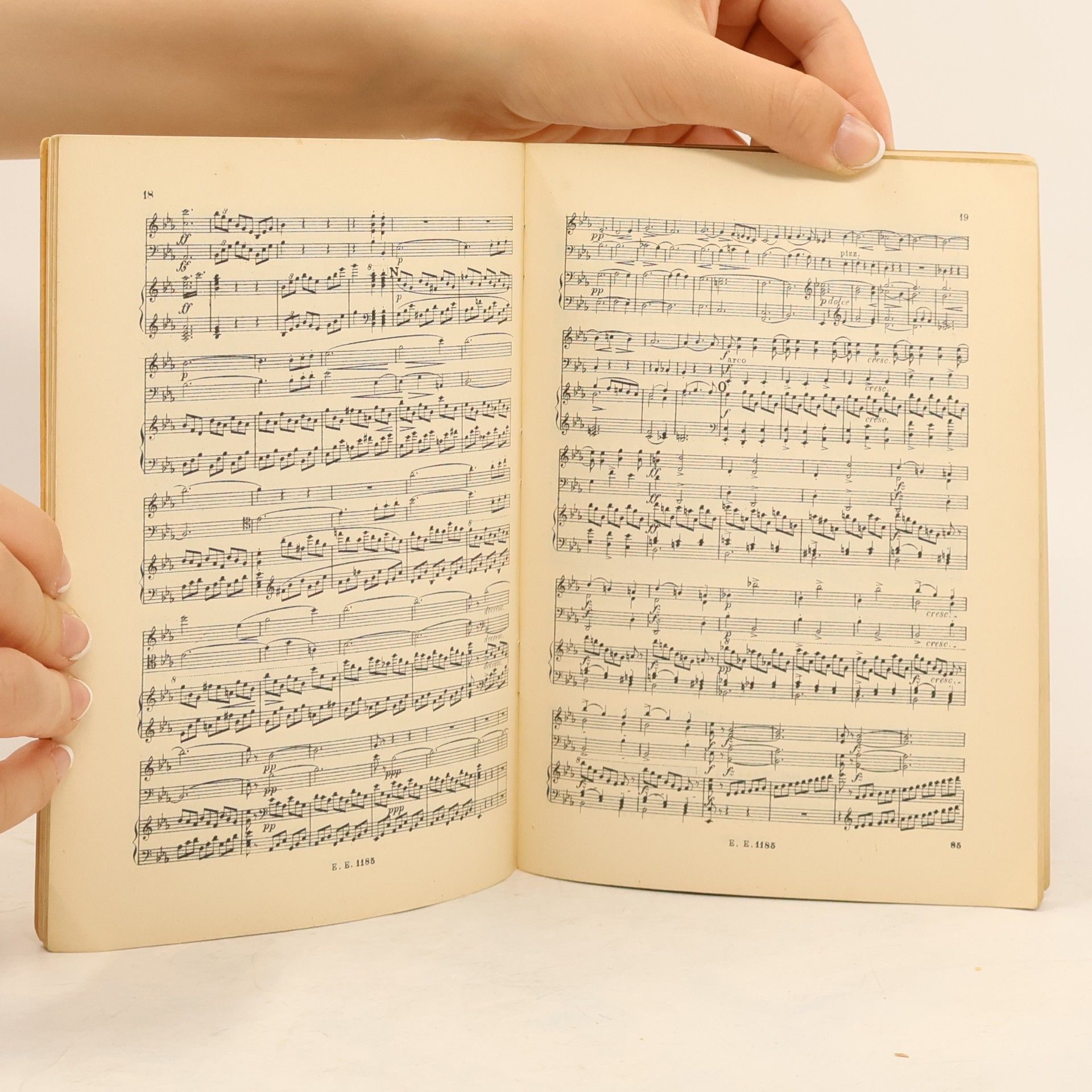 Franz Schubert Trio No. 2 Es- dur für Pianoforte, Violine und Violoncell