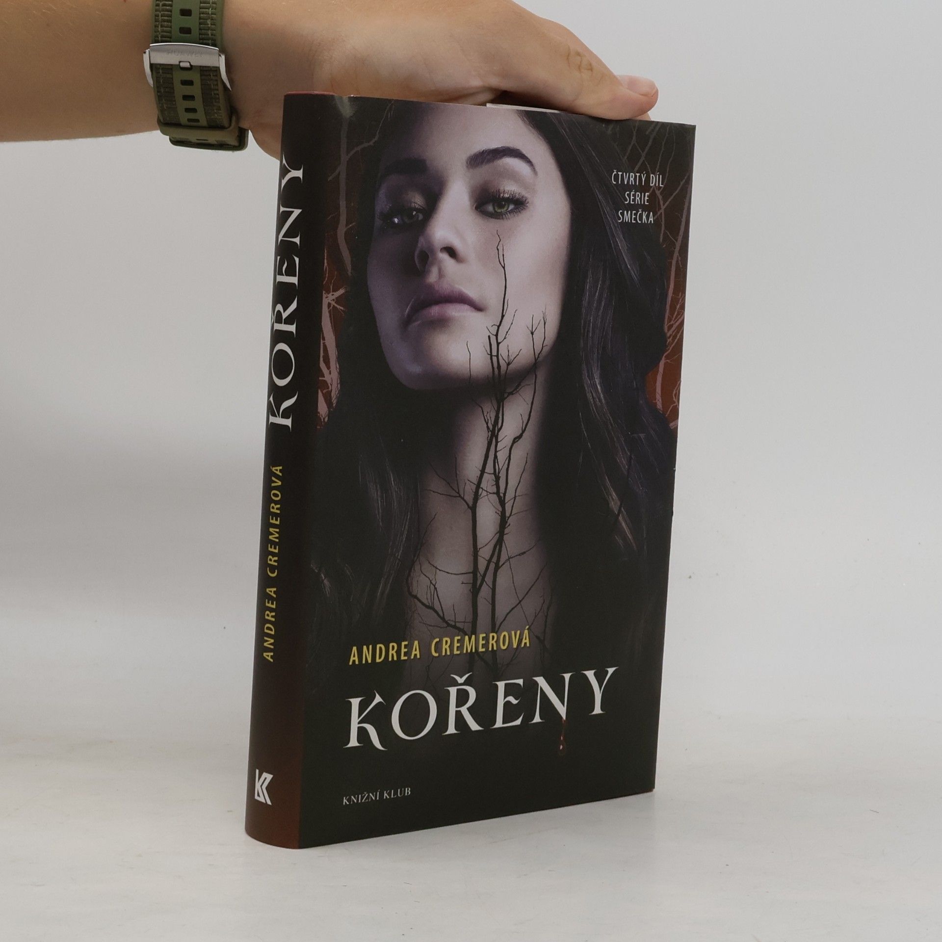 Andrea Cremer Kořeny
