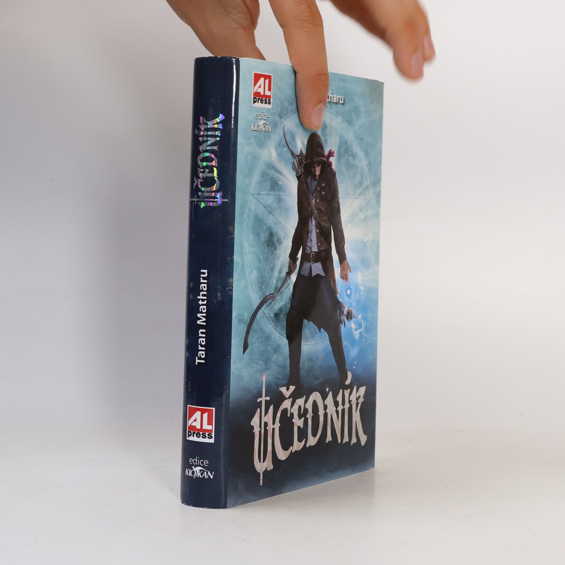 Taran Matharu Učedník